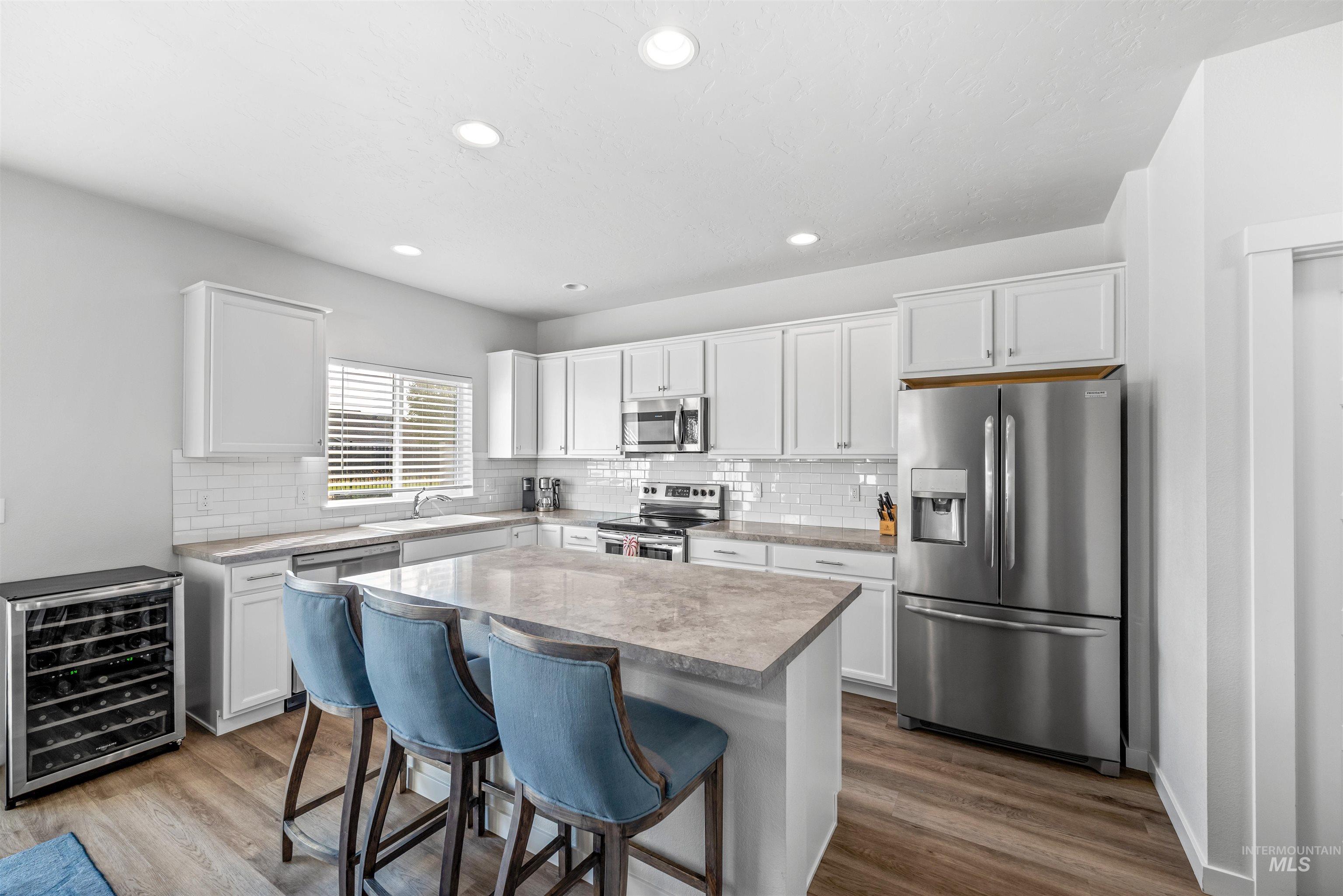 1271 W Brink St, Meridian, Idaho 83642, 4 Bedrooms, 2.5 Bathrooms, Residential For Sale, Price $599,900,MLS 98995190