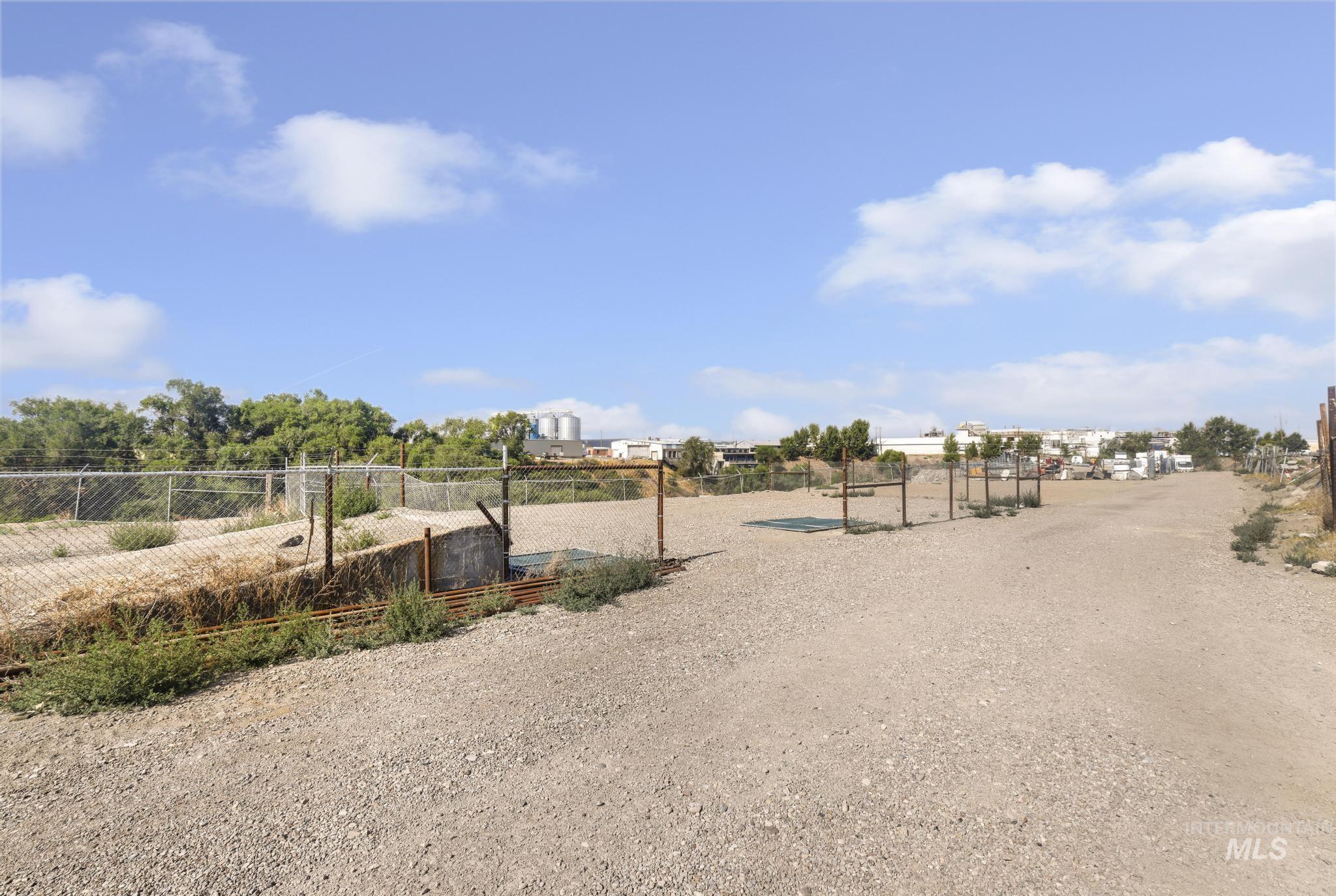 726 Shoshone Street W, Twin Falls, Idaho 83301, Business/Commercial For Sale, Price $21,000,MLS 98995193
