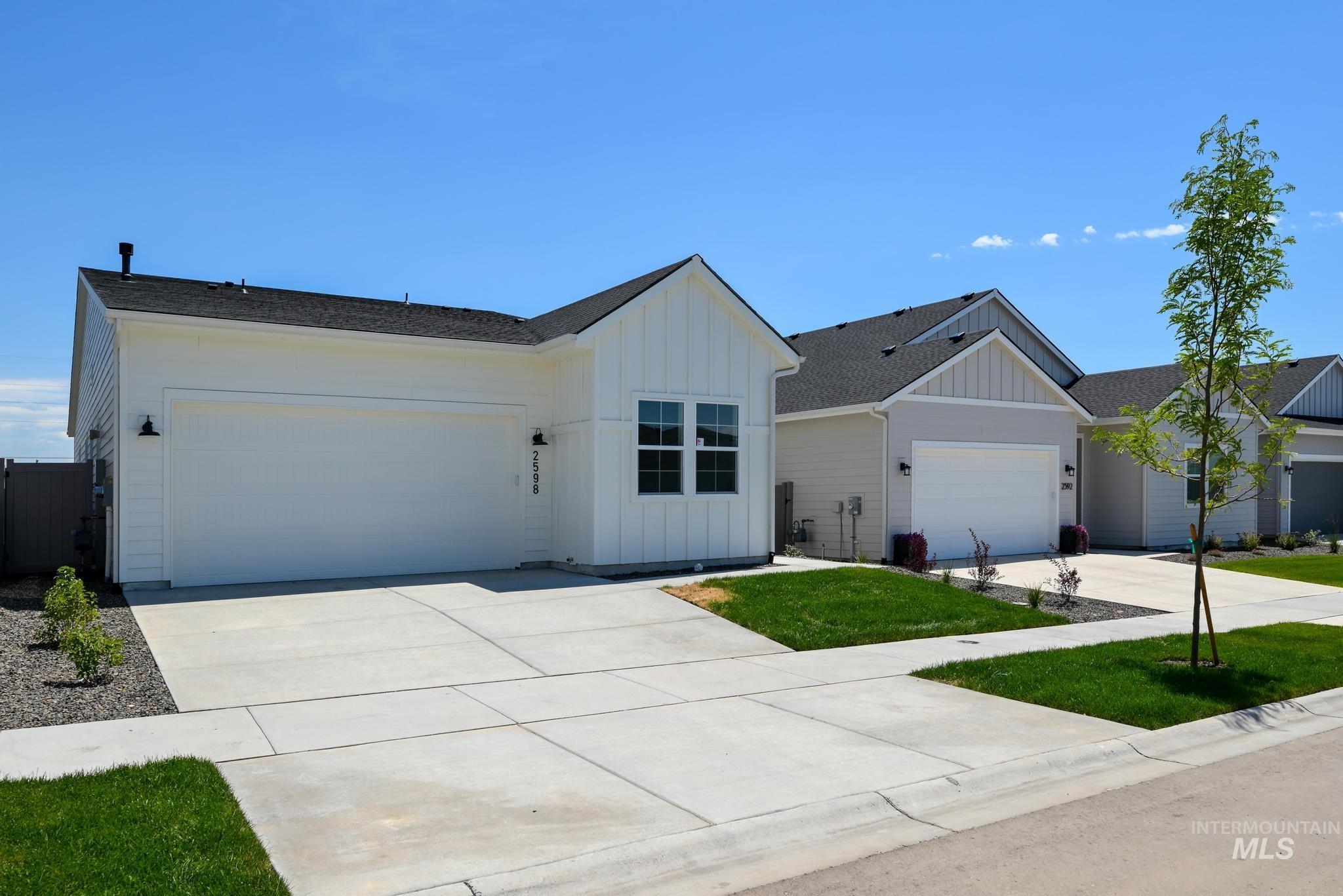 2598 N Leatherwood Ave, Star, Idaho 83669, 2 Bedrooms, 2 Bathrooms, Residential For Sale, Price $589,000,MLS 98995198
