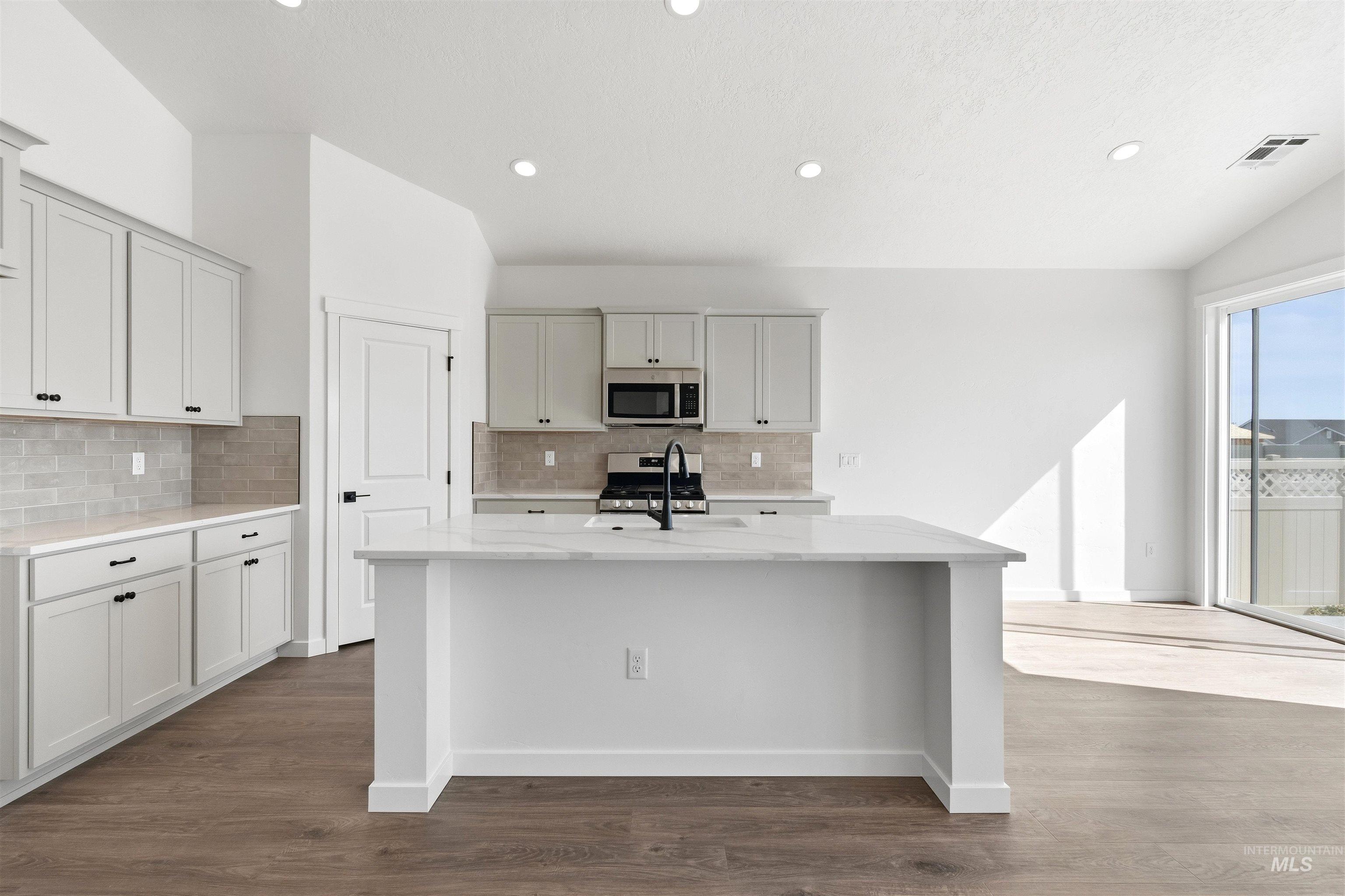4416 Solitude way, Caldwell, Idaho 83607, 3 Bedrooms, 2 Bathrooms, Residential For Sale, Price $459,990,MLS 98995201