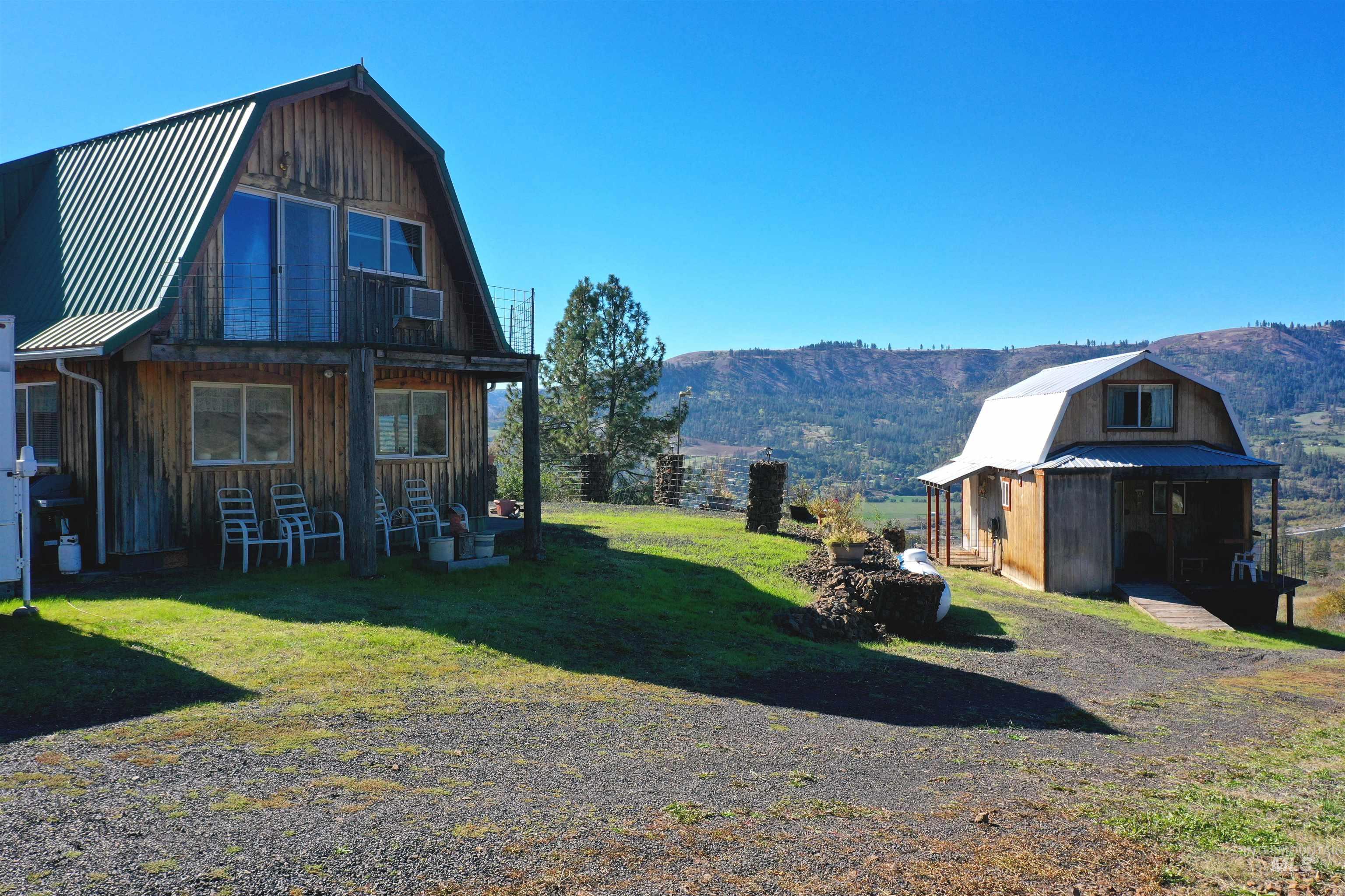 164 Beaver Nob, Kamiah, Idaho 83536, 2 Bedrooms, 2 Bathrooms, Residential For Sale, Price $580,000,MLS 98995205