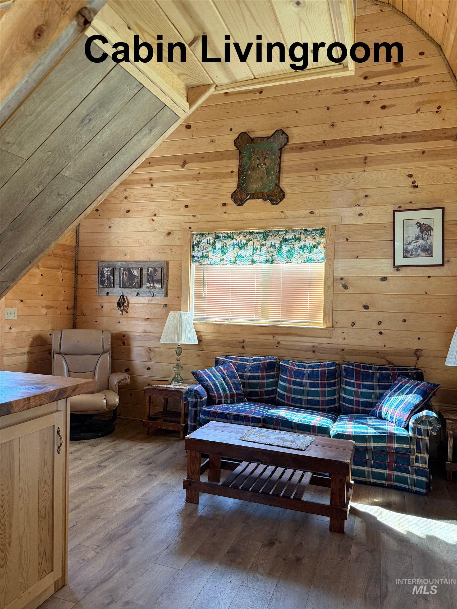 164 Beaver Nob, Kamiah, Idaho 83536, 2 Bedrooms, 2 Bathrooms, Residential For Sale, Price $580,000,MLS 98995205