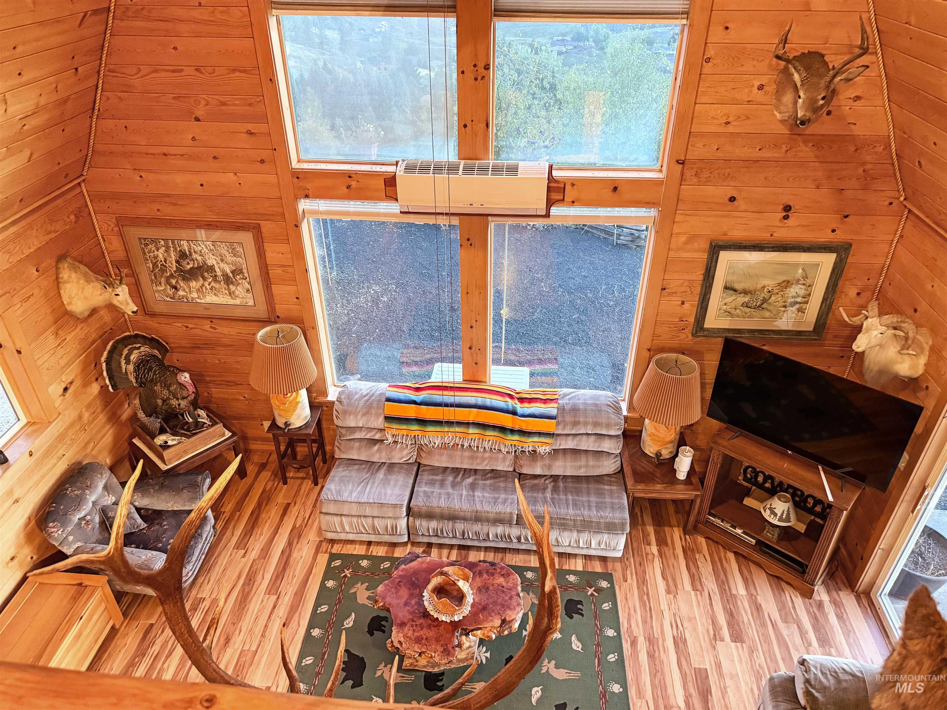 164 Beaver Nob, Kamiah, Idaho 83536, 2 Bedrooms, 2 Bathrooms, Residential For Sale, Price $580,000,MLS 98995205