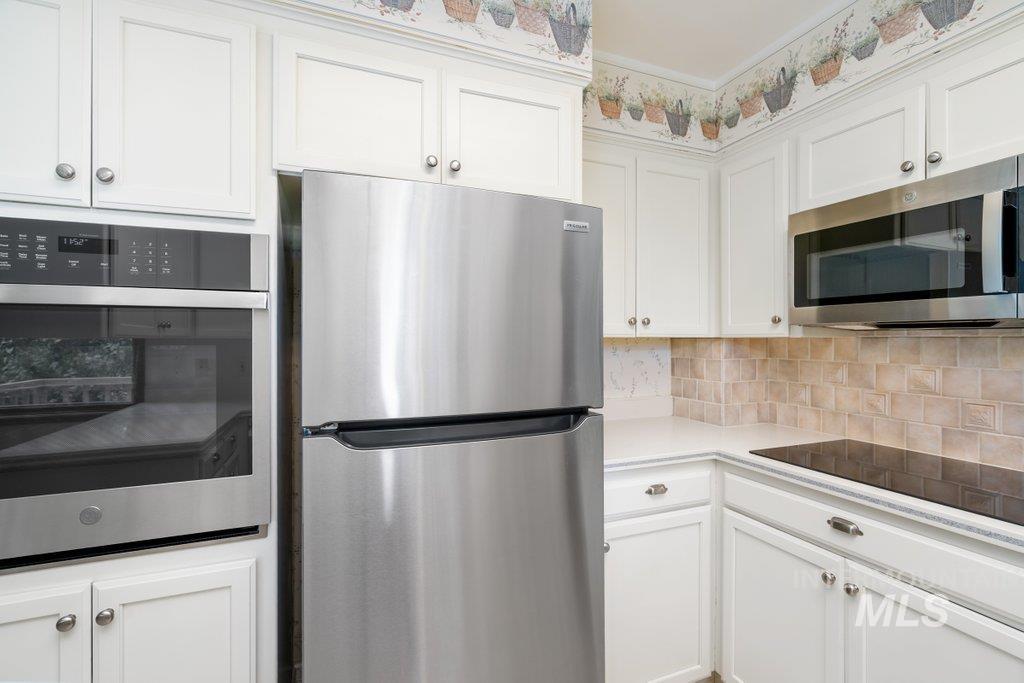 1128 Lynandra Dr., Moscow, Idaho 83843, 5 Bedrooms, 3.5 Bathrooms, Residential For Sale, Price $500,000,MLS 98995207