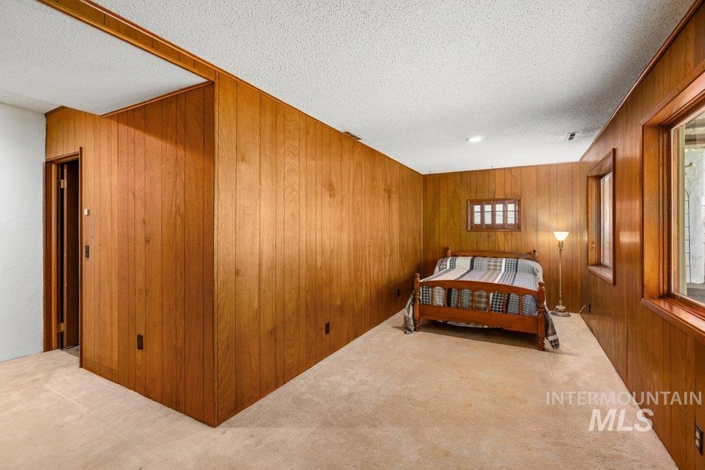 1128 Lynandra Dr., Moscow, Idaho 83843, 5 Bedrooms, 3.5 Bathrooms, Residential For Sale, Price $500,000,MLS 98995207