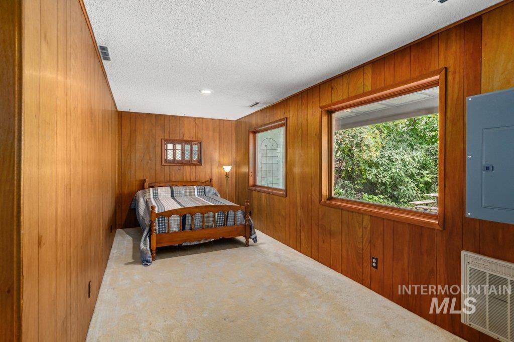 1128 Lynandra Dr., Moscow, Idaho 83843, 5 Bedrooms, 3.5 Bathrooms, Residential For Sale, Price $500,000,MLS 98995207
