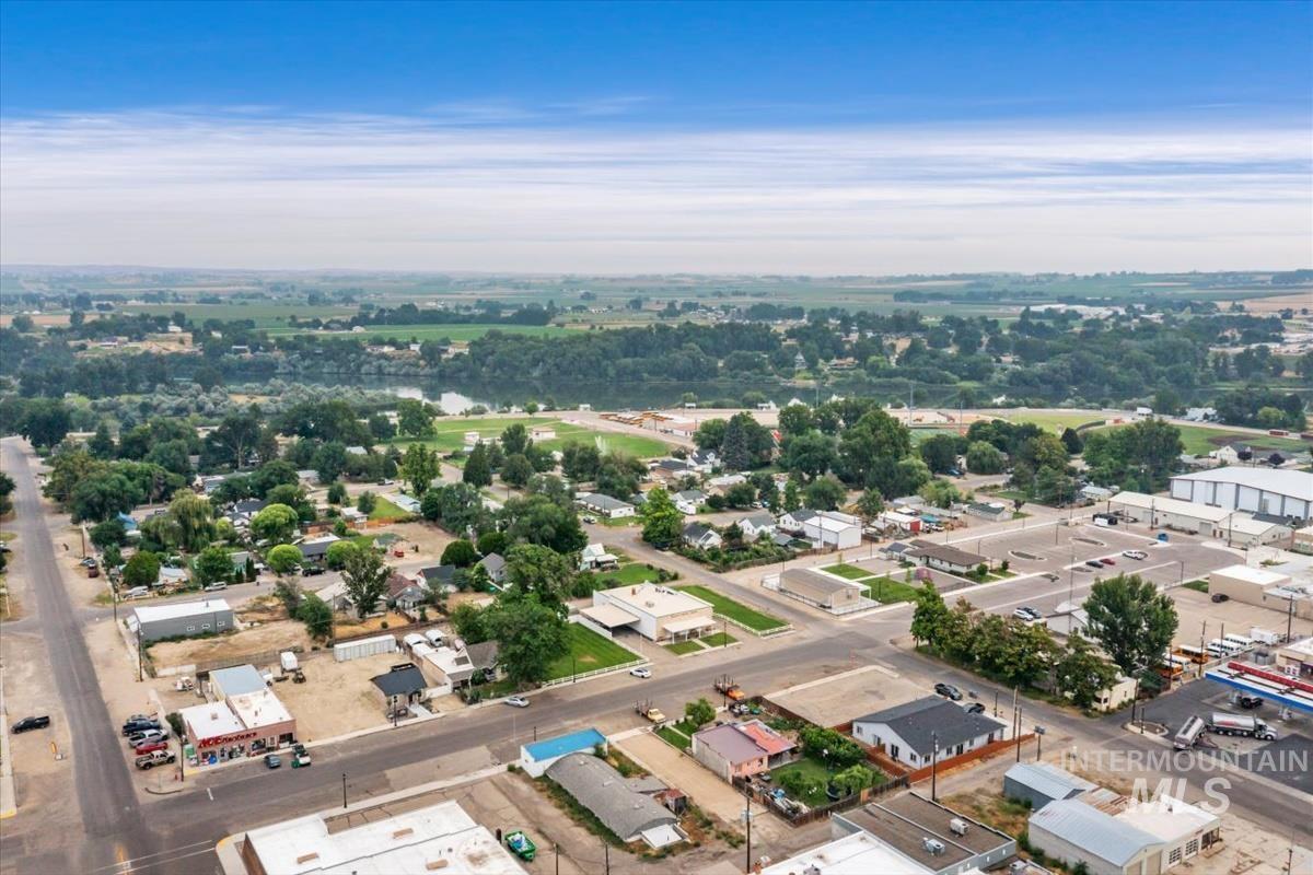 18 E Owyhee Ave, Homedale, Idaho 83628, Business/Commercial For Sale, Price $85,000, 98995209