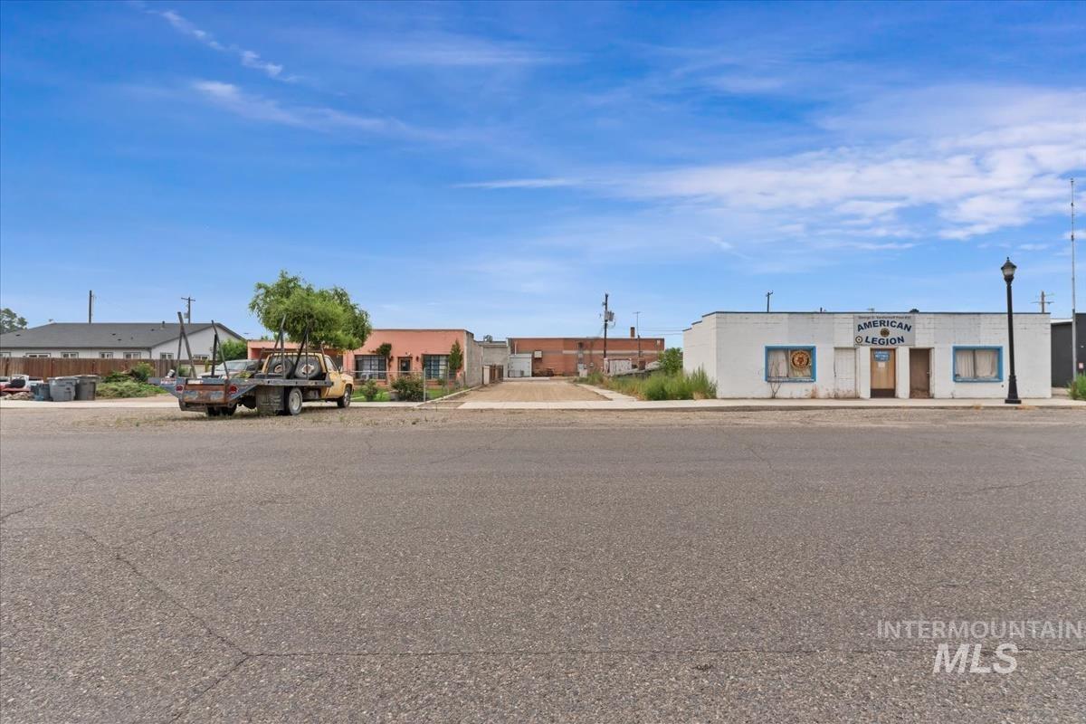 18 E Owyhee Ave, Homedale, Idaho 83628, Business/Commercial For Sale, Price $85,000, 98995209