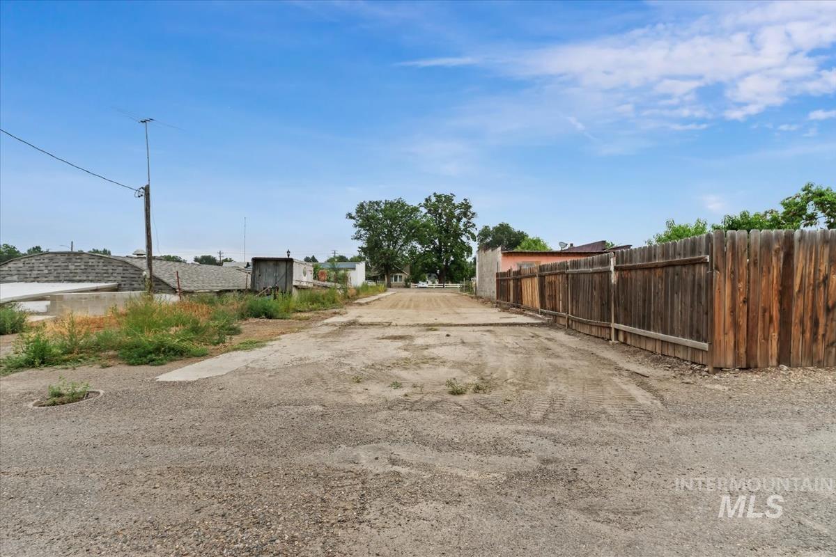 18 E Owyhee Ave, Homedale, Idaho 83628, Business/Commercial For Sale, Price $85,000, 98995209
