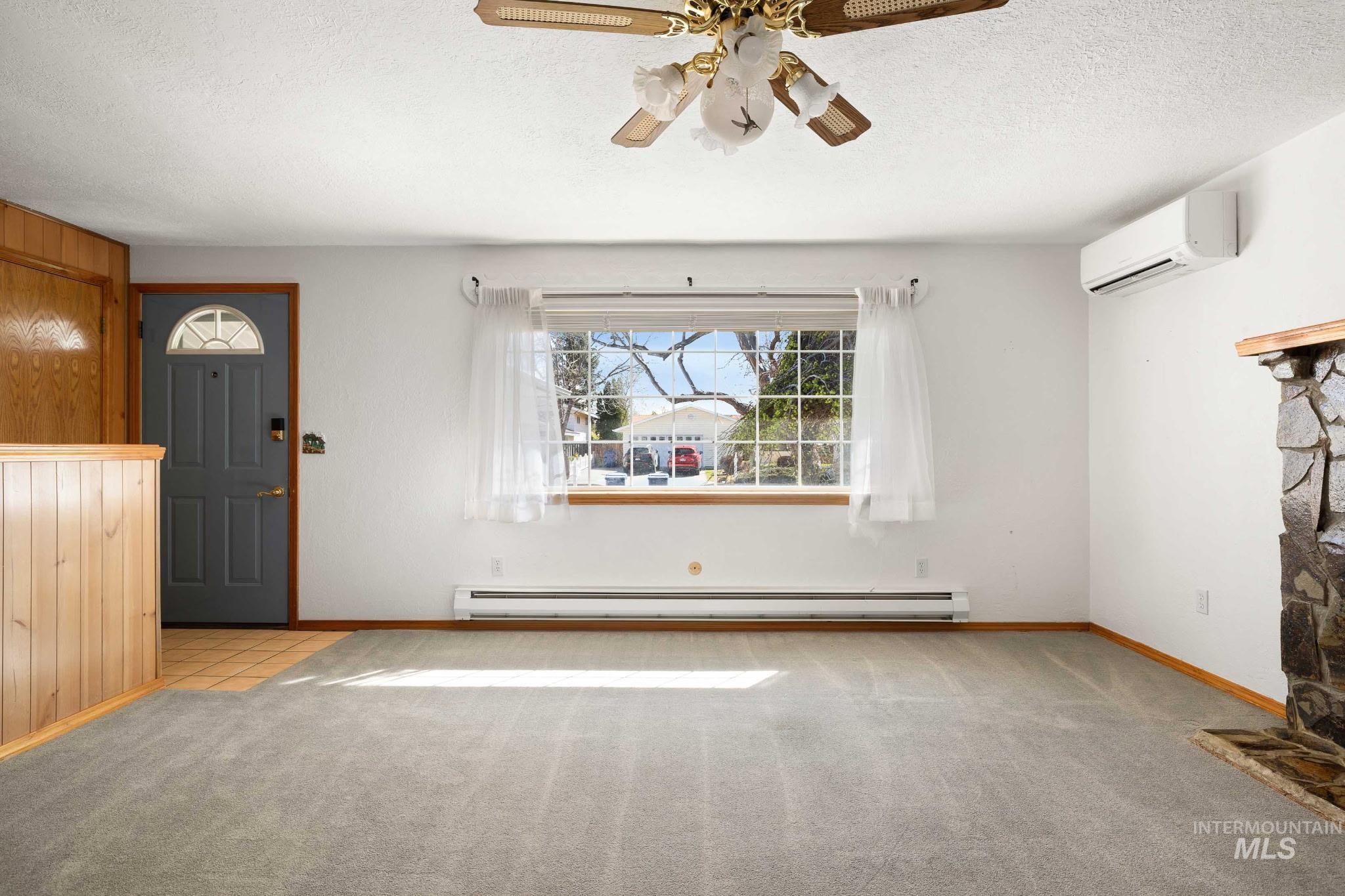 442 Crestview Drive, Twin Falls, Idaho 83301, 3 Bedrooms, 3 Bathrooms, Residential For Sale, Price $374,999, 98995210