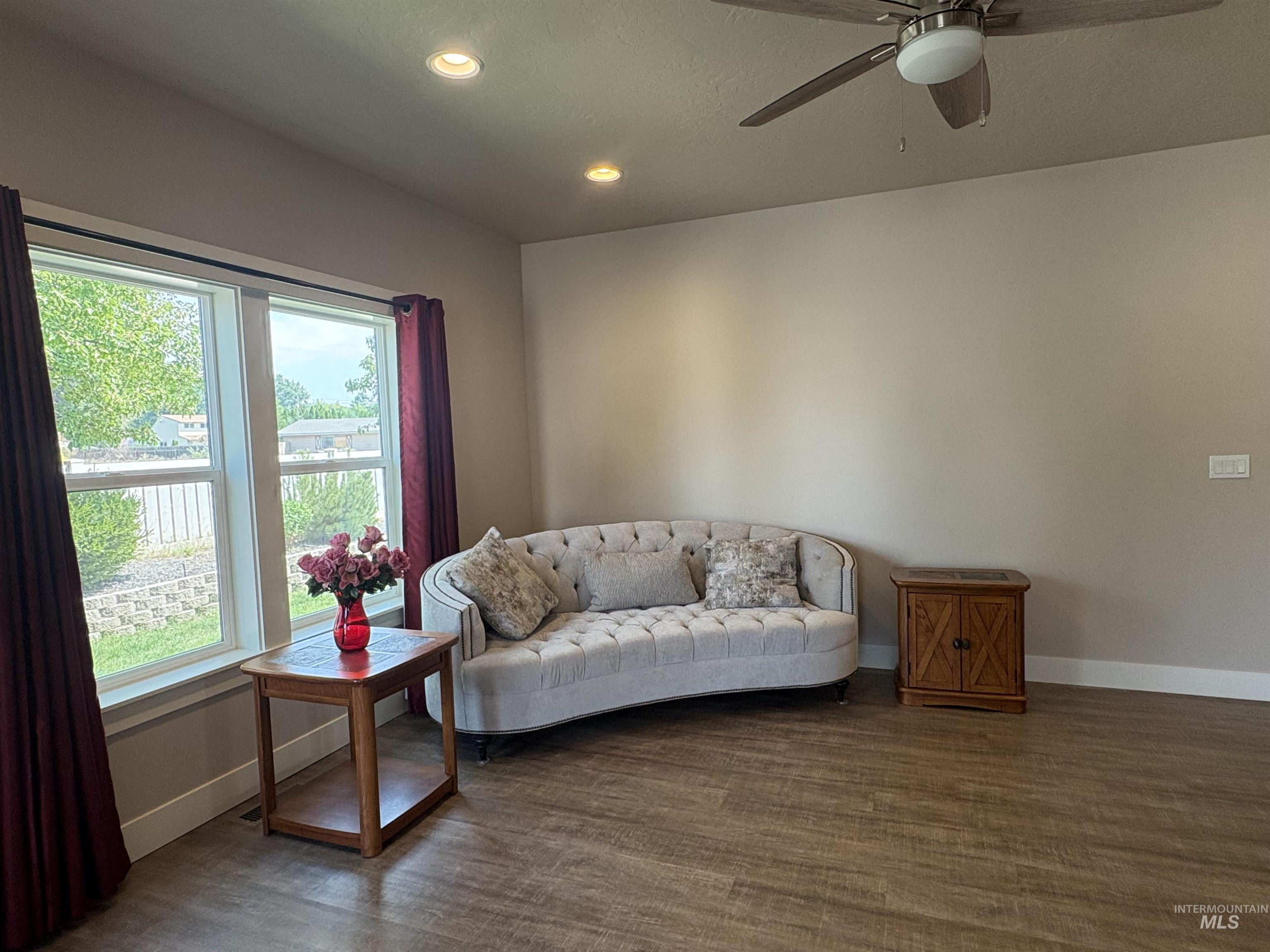 1634 Oak Ave, Fruitland, Idaho 83619, 4 Bedrooms, 2.5 Bathrooms, Residential For Sale, Price $450,000,MLS 98995211