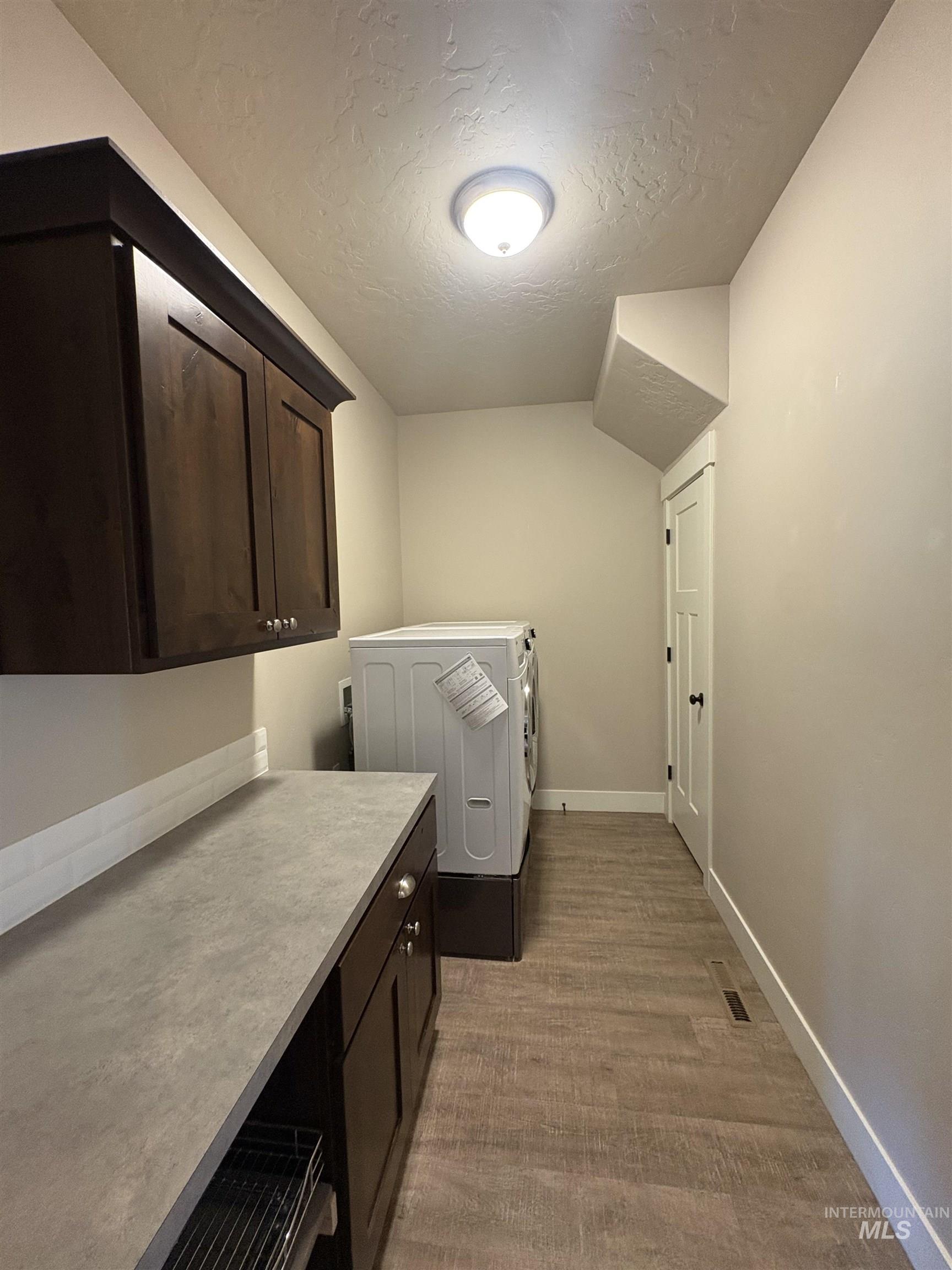 1634 Oak Ave, Fruitland, Idaho 83619, 4 Bedrooms, 2.5 Bathrooms, Residential For Sale, Price $450,000,MLS 98995211