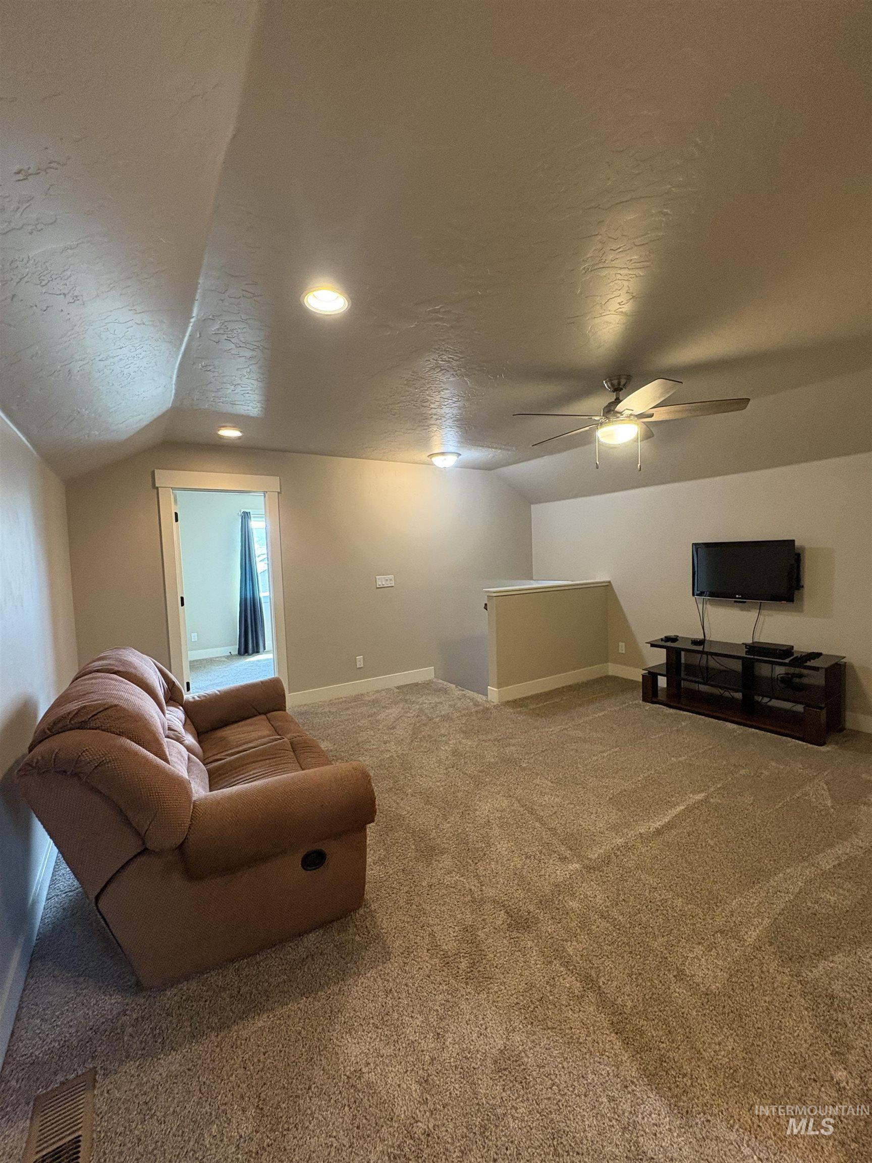 1634 Oak Ave, Fruitland, Idaho 83619, 4 Bedrooms, 2.5 Bathrooms, Residential For Sale, Price $450,000,MLS 98995211