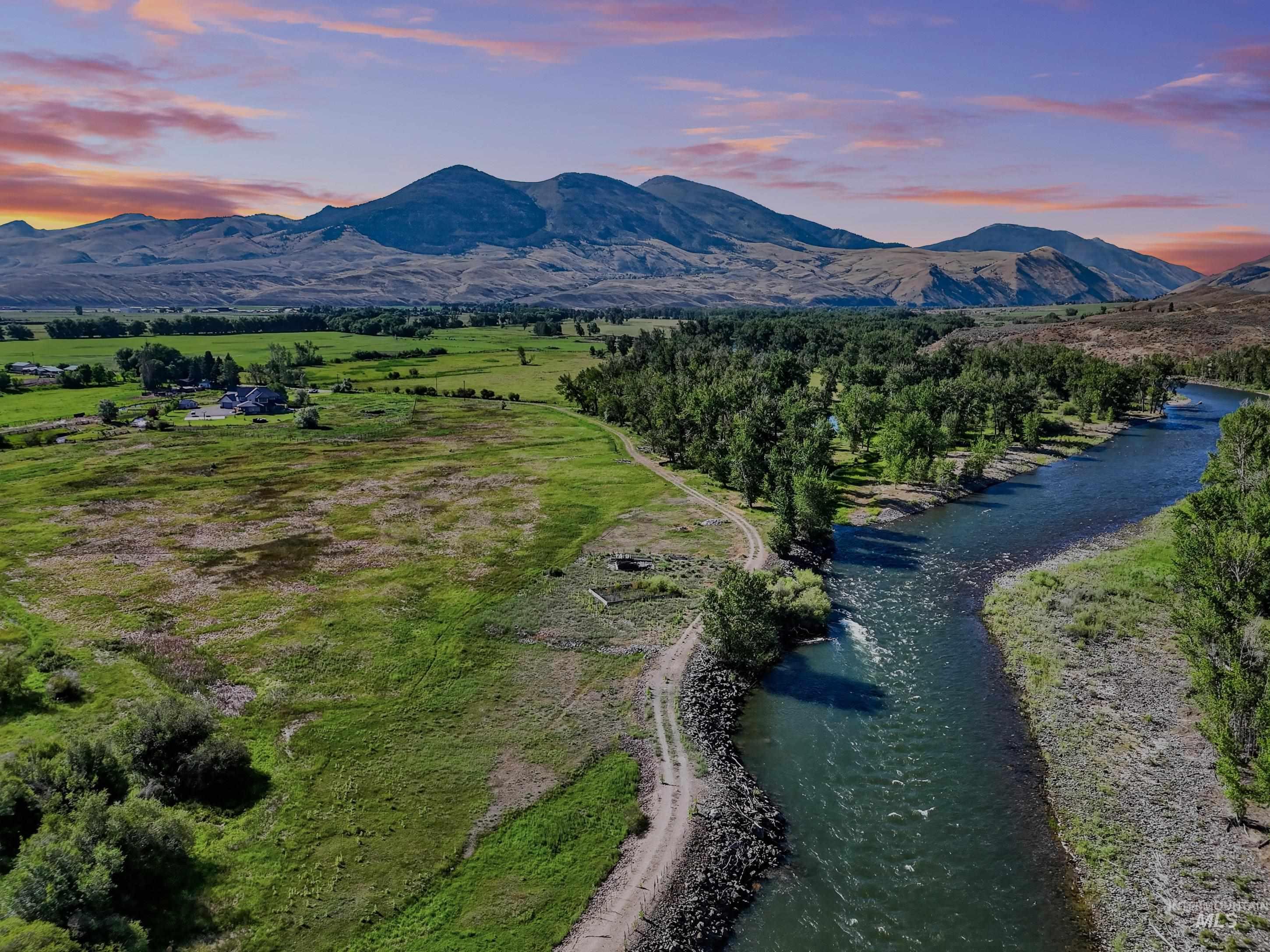 63 Mountain View Rd, Salmon, Idaho 83647, 9 Bedrooms, 4.5 Bathrooms, Residential For Sale, Price $1,699,988, 98995212