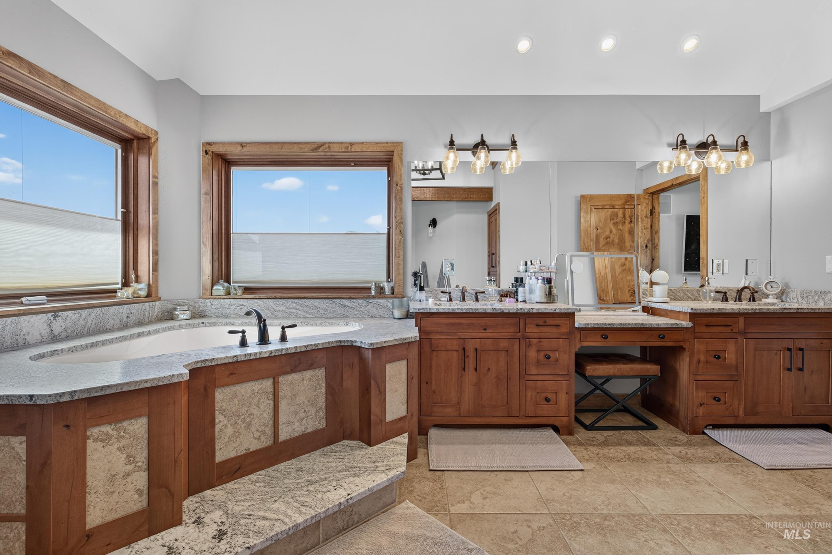 63 Mountain View Rd, Salmon, Idaho 83647, 9 Bedrooms, 4.5 Bathrooms, Residential For Sale, Price $1,699,988, 98995212