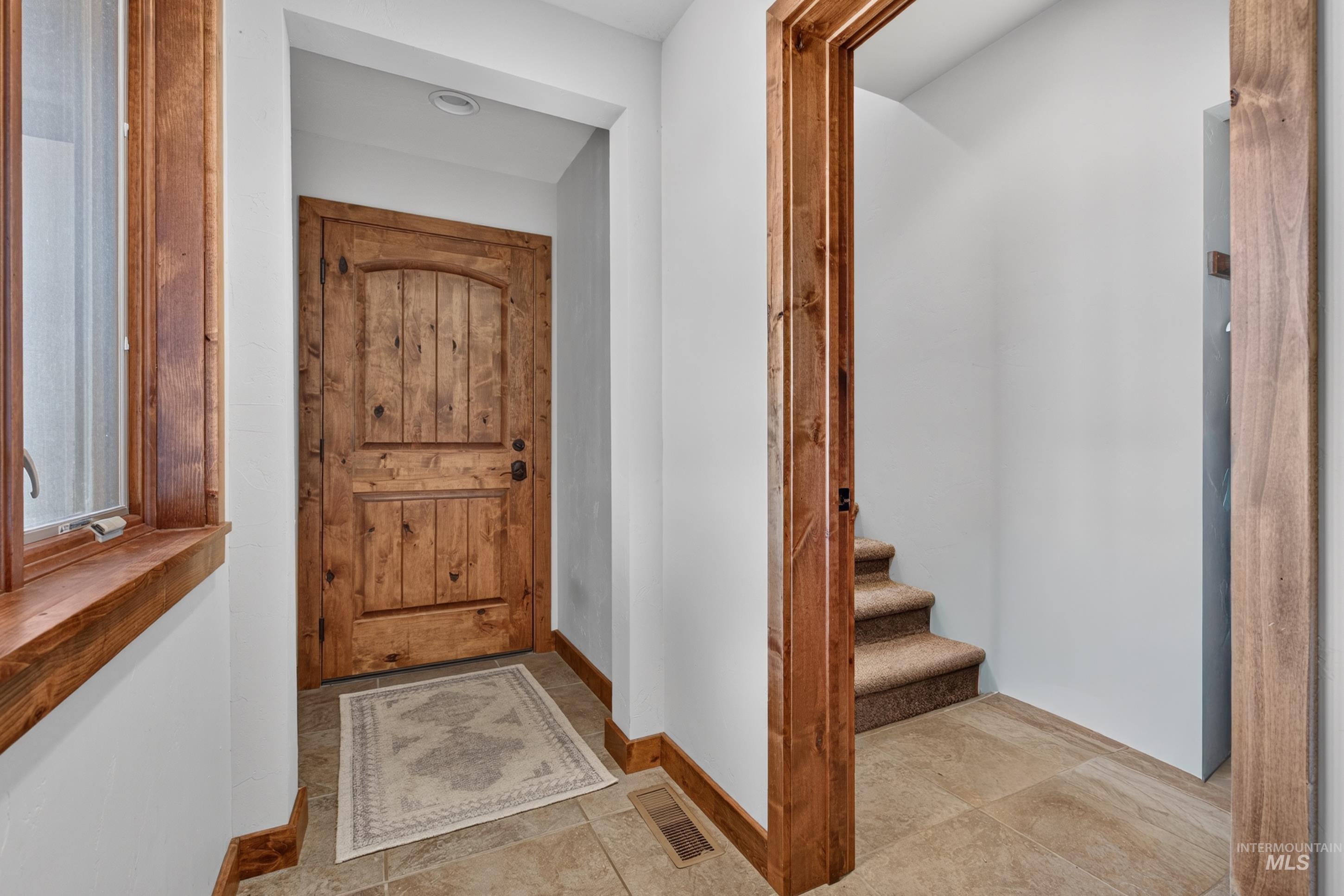 63 Mountain View Rd, Salmon, Idaho 83647, 9 Bedrooms, 4.5 Bathrooms, Residential For Sale, Price $1,699,988, 98995212