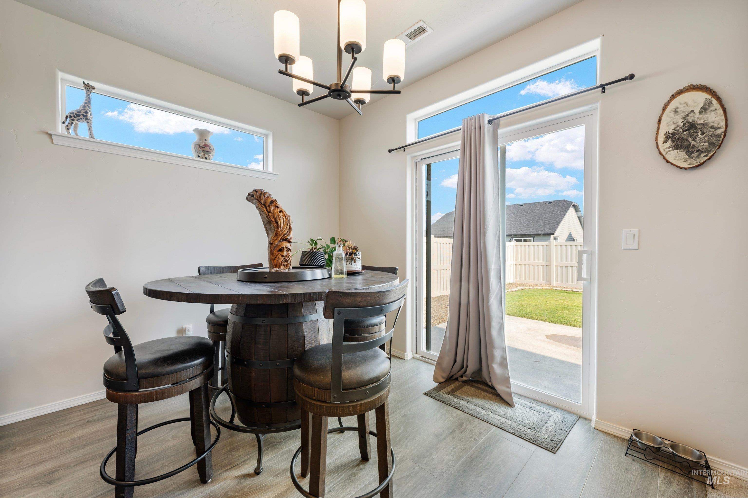 11106 Shadow Glen Dr, Caldwell, Idaho 83605, 3 Bedrooms, 2 Bathrooms, Residential For Sale, Price $424,900,MLS 98995219
