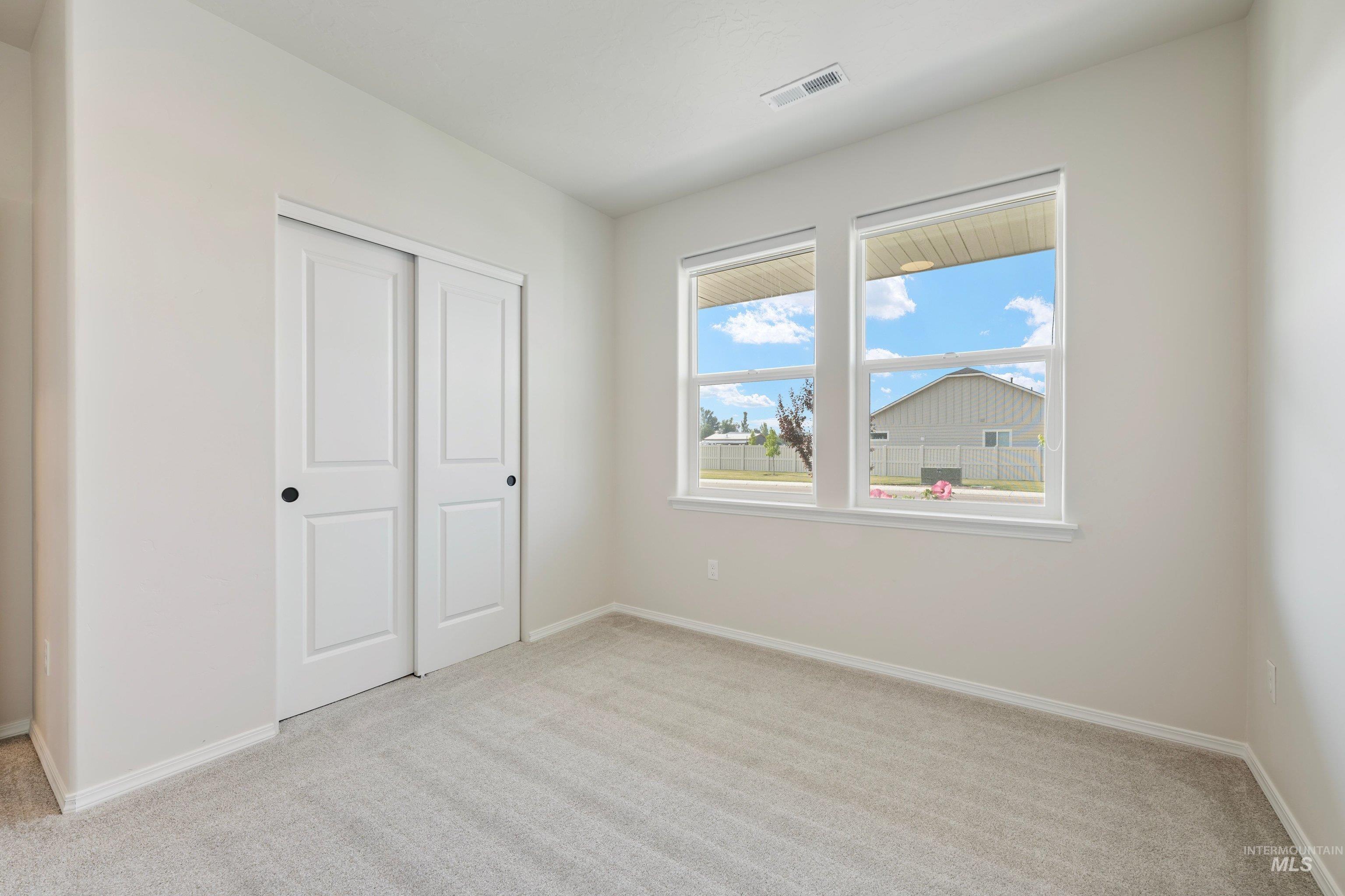 11106 Shadow Glen Dr, Caldwell, Idaho 83605, 3 Bedrooms, 2 Bathrooms, Residential For Sale, Price $424,900,MLS 98995219