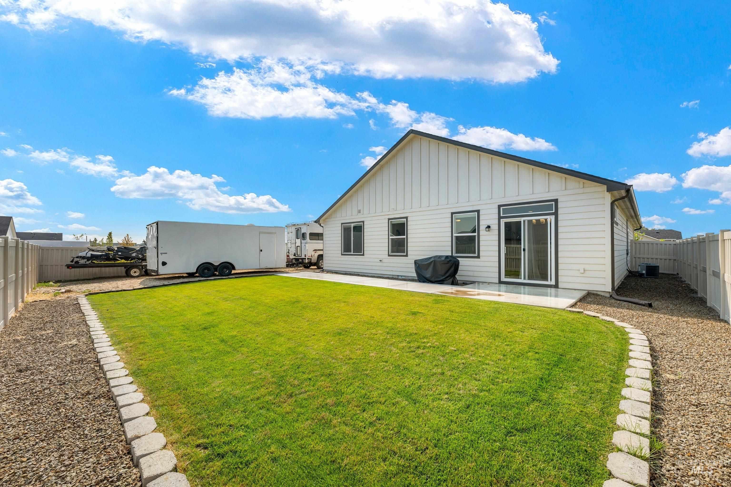 11106 Shadow Glen Dr, Caldwell, Idaho 83605, 3 Bedrooms, 2 Bathrooms, Residential For Sale, Price $424,900,MLS 98995219