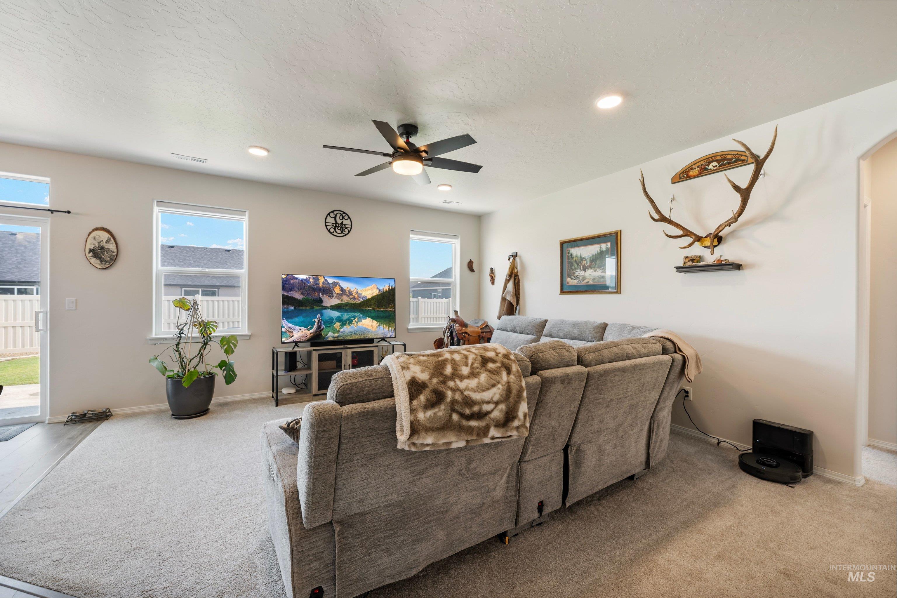 11106 Shadow Glen Dr, Caldwell, Idaho 83605, 3 Bedrooms, 2 Bathrooms, Residential For Sale, Price $424,900,MLS 98995219