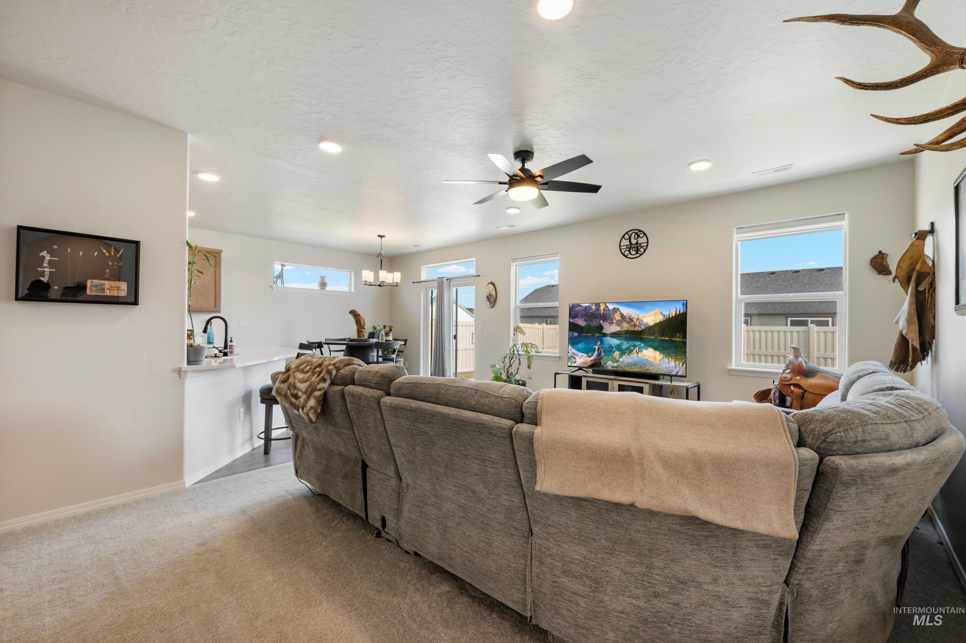 11106 Shadow Glen Dr, Caldwell, Idaho 83605, 3 Bedrooms, 2 Bathrooms, Residential For Sale, Price $424,900,MLS 98995219