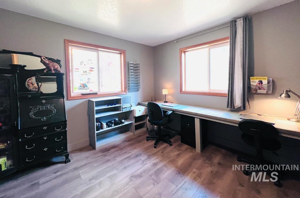 1907 Gold Dust Road, Cascade, Idaho 83611, 3 Bedrooms, 2 Bathrooms, Residential For Sale, Price $725,000, 98995225