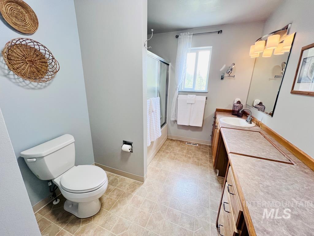 1907 Gold Dust Road, Cascade, Idaho 83611, 3 Bedrooms, 2 Bathrooms, Residential For Sale, Price $725,000, 98995225