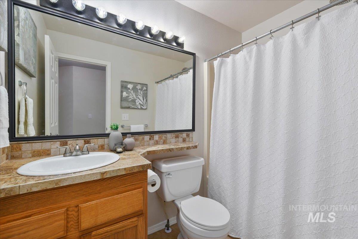 5704 S Moonflower Pl, Boise, Idaho 83716, 4 Bedrooms, 2 Bathrooms, Residential For Sale, Price $494,900,MLS 98995227