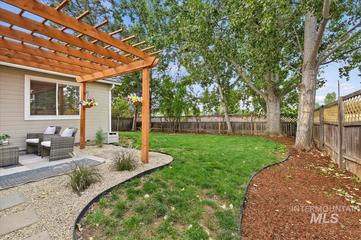 5704 S Moonflower Pl, Boise, Idaho 83716, 4 Bedrooms, 2 Bathrooms, Residential For Sale, Price $494,900,MLS 98995227