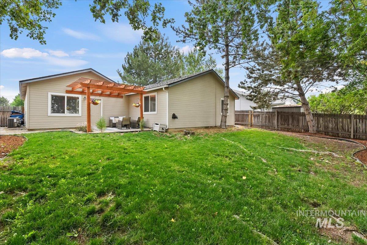 5704 S Moonflower Pl, Boise, Idaho 83716, 4 Bedrooms, 2 Bathrooms, Residential For Sale, Price $494,900,MLS 98995227