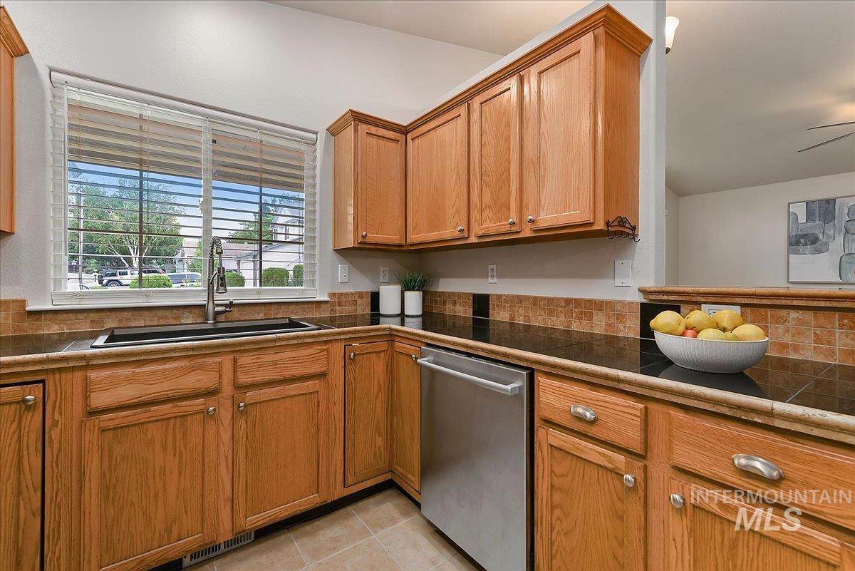 5704 S Moonflower Pl, Boise, Idaho 83716, 4 Bedrooms, 2 Bathrooms, Residential For Sale, Price $494,900,MLS 98995227