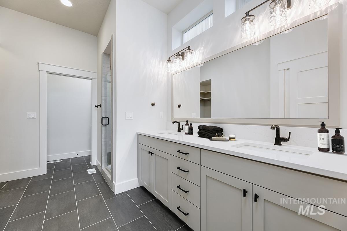 3603 E Cedarhurst Lane, Meridian, Idaho 83642, 4 Bedrooms, 2 Bathrooms, Residential For Sale, Price $649,800, 98995228