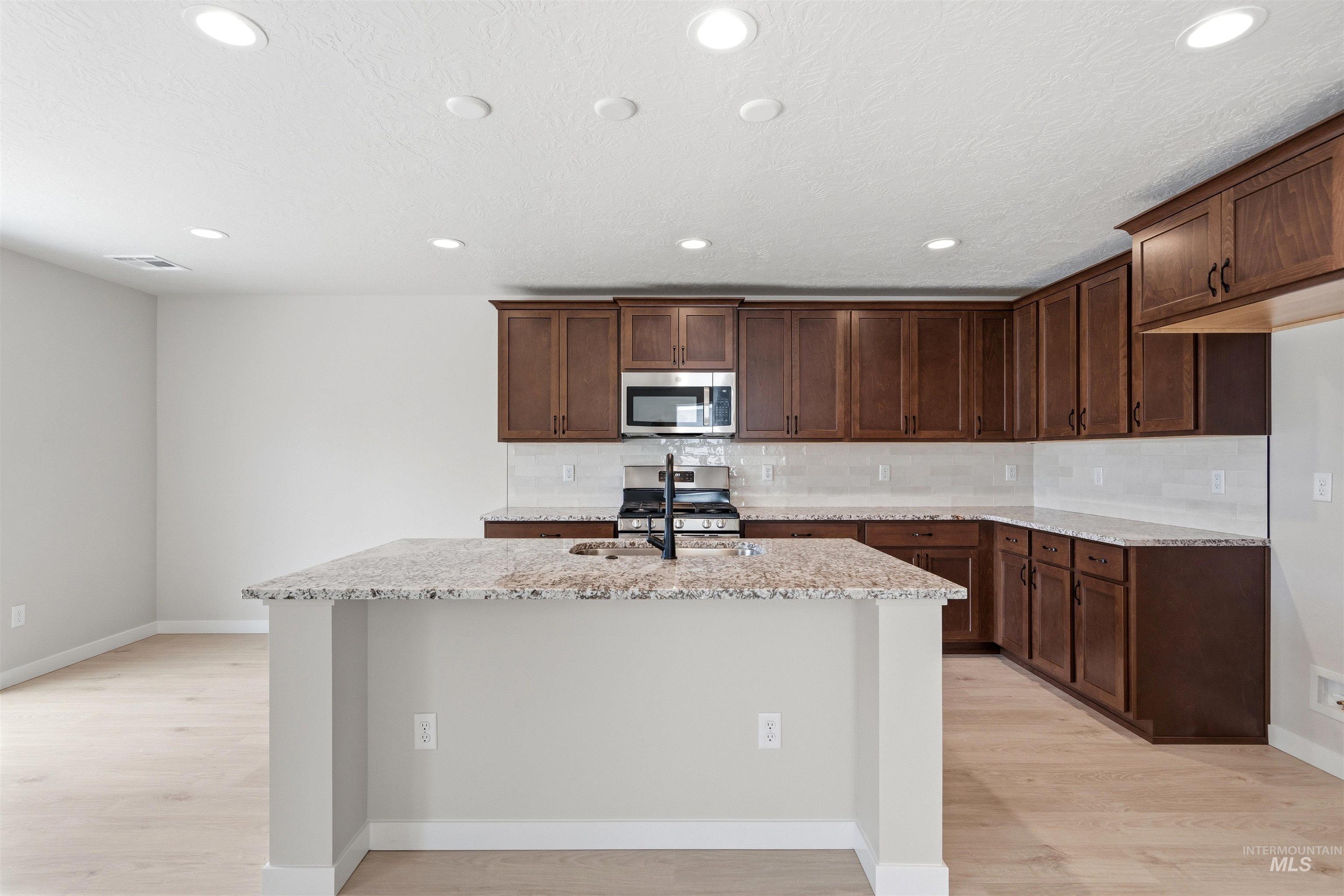 9544 Stonefly Ave, Kuna, Idaho 83634, 3 Bedrooms, 2.5 Bathrooms, Residential For Sale, Price $444,990,MLS 98995229