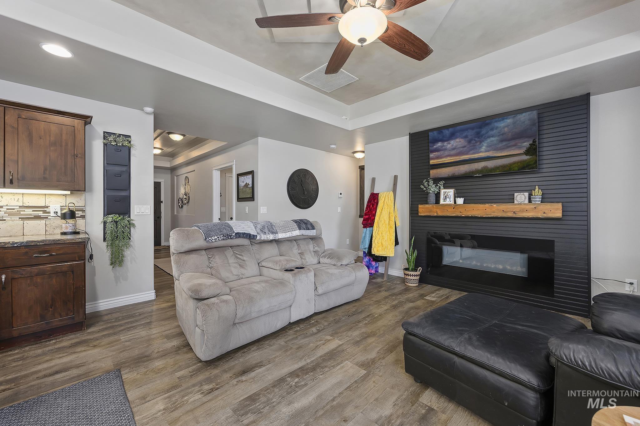 827 Lynx Dr, Jerome, Idaho 83338, 3 Bedrooms, 2 Bathrooms, Residential For Sale, Price $369,900, 98995230