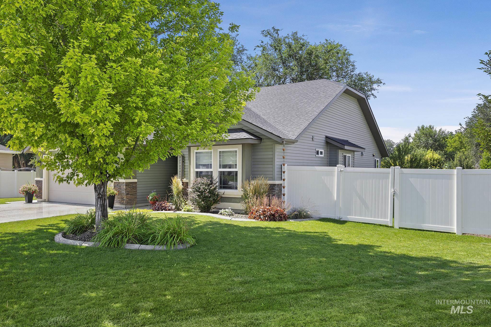 827 Lynx Dr, Jerome, Idaho 83338, 3 Bedrooms, 2 Bathrooms, Residential For Sale, Price $369,900, 98995230