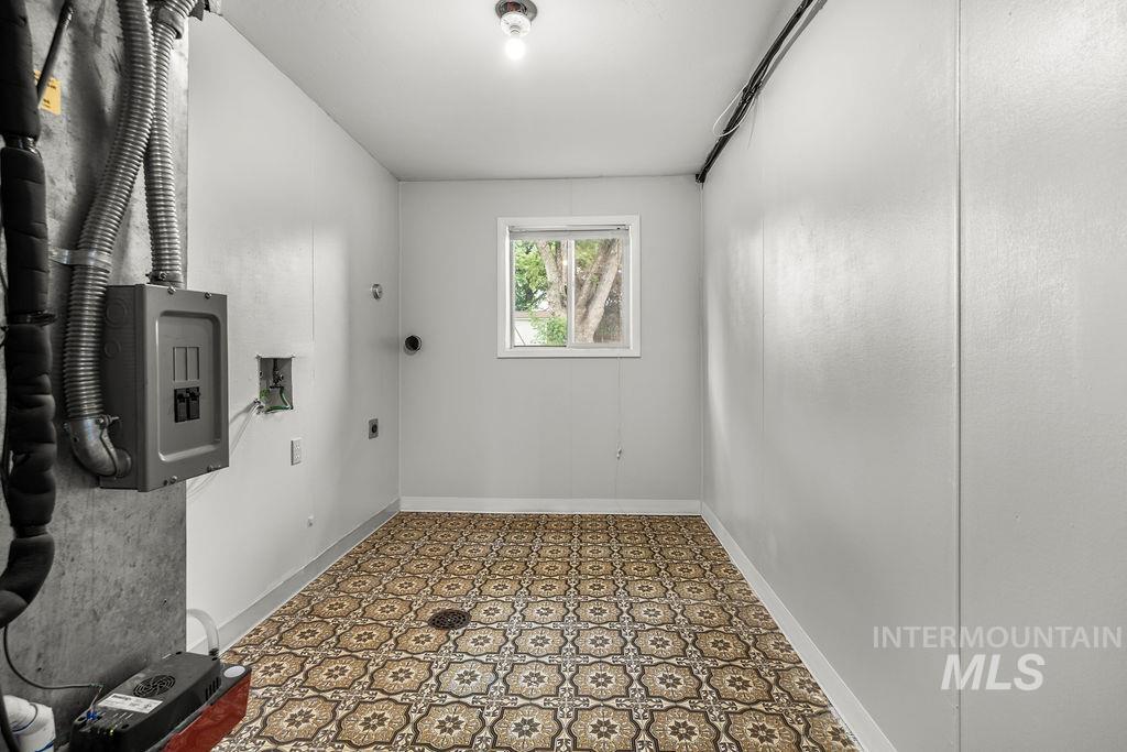 4105 N Liesel Place, Boise, Idaho 83704, 3 Bedrooms, 2 Bathrooms, Residential For Sale, Price $499,990, 98995234