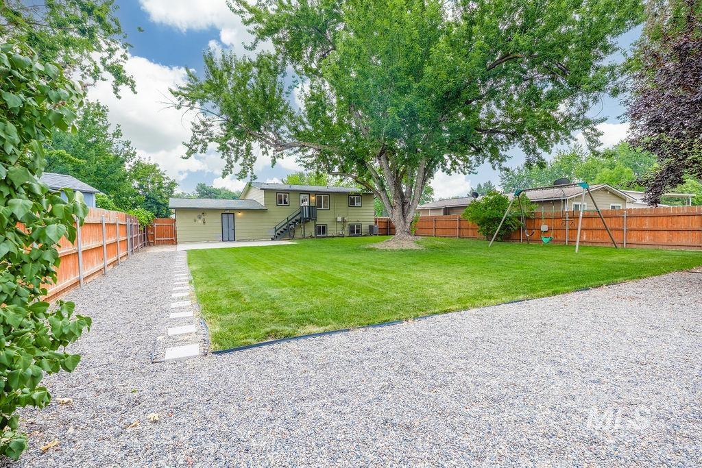 4105 N Liesel Place, Boise, Idaho 83704, 3 Bedrooms, 2 Bathrooms, Residential For Sale, Price $499,990, 98995234