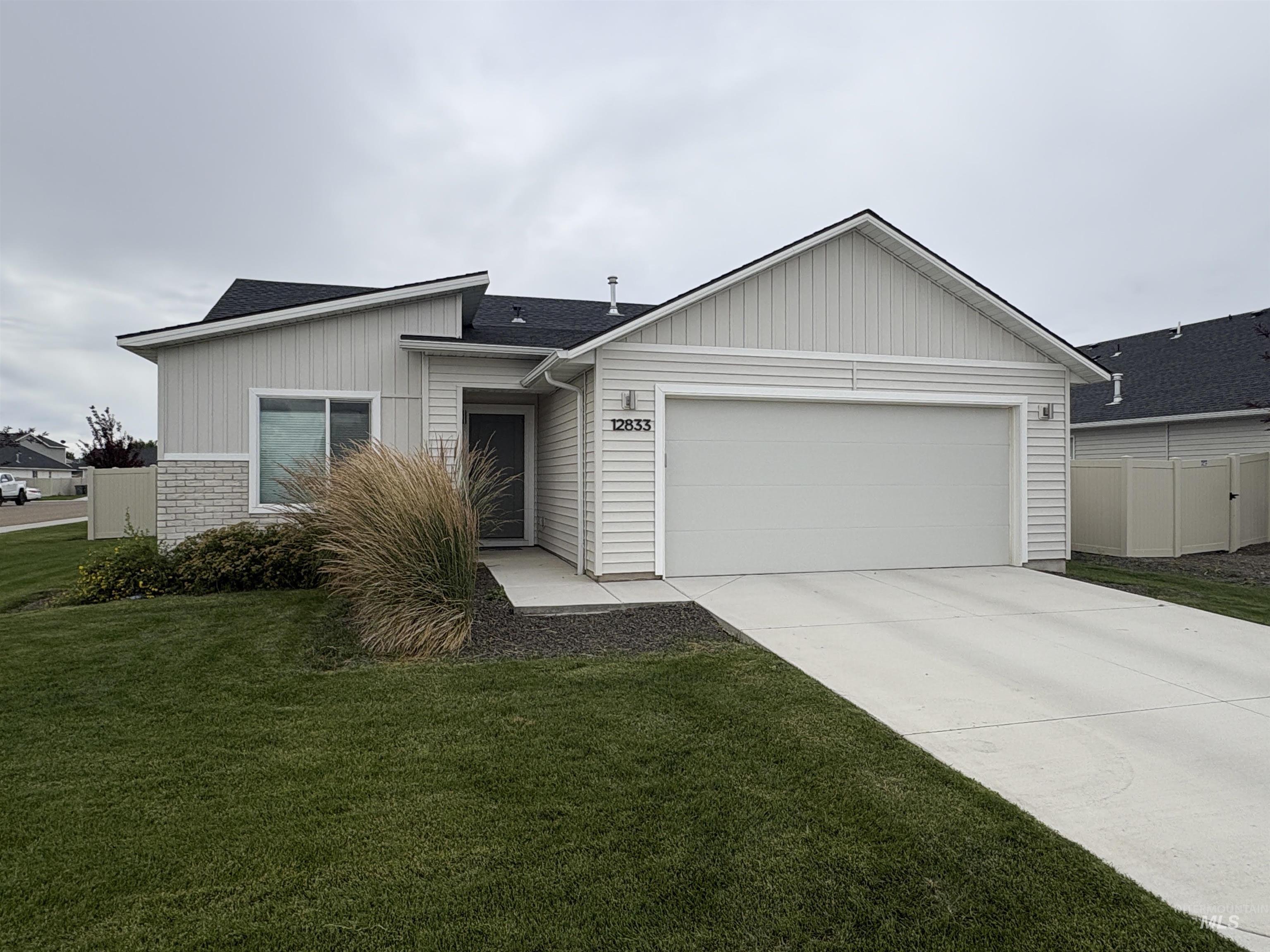 12833 Ashfield, Caldwell, Idaho 83607, 3 Bedrooms, 2 Bathrooms, Residential For Sale, Price $364,900, 98995236