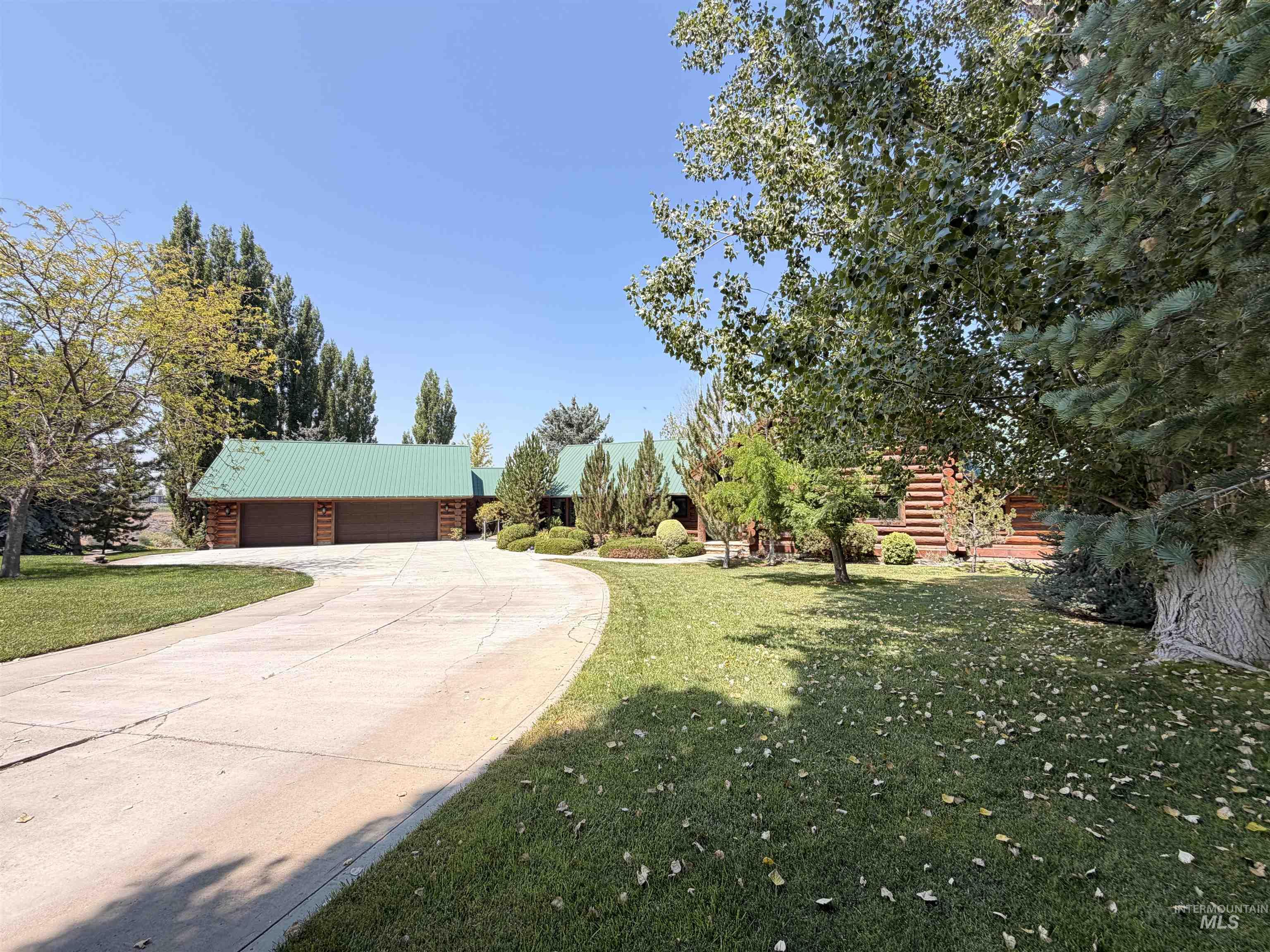 4139 Creekview Drive, Twin Falls, Idaho 83301, 3 Bedrooms, 3 Bathrooms, Residential For Sale, Price $849,900, 98995238