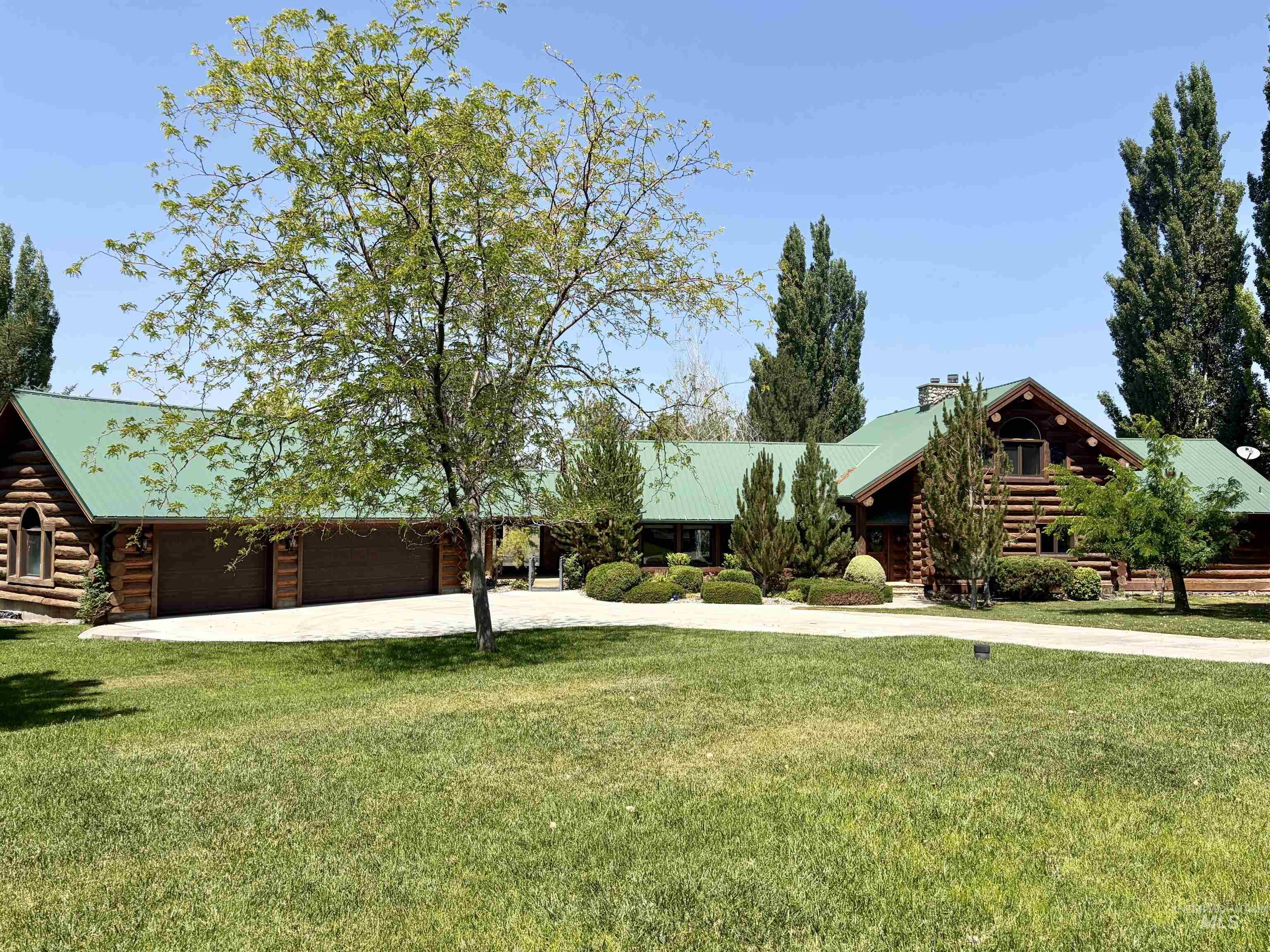 4139 Creekview Drive, Twin Falls, Idaho 83301, 3 Bedrooms, 3 Bathrooms, Residential For Sale, Price $849,900, 98995238