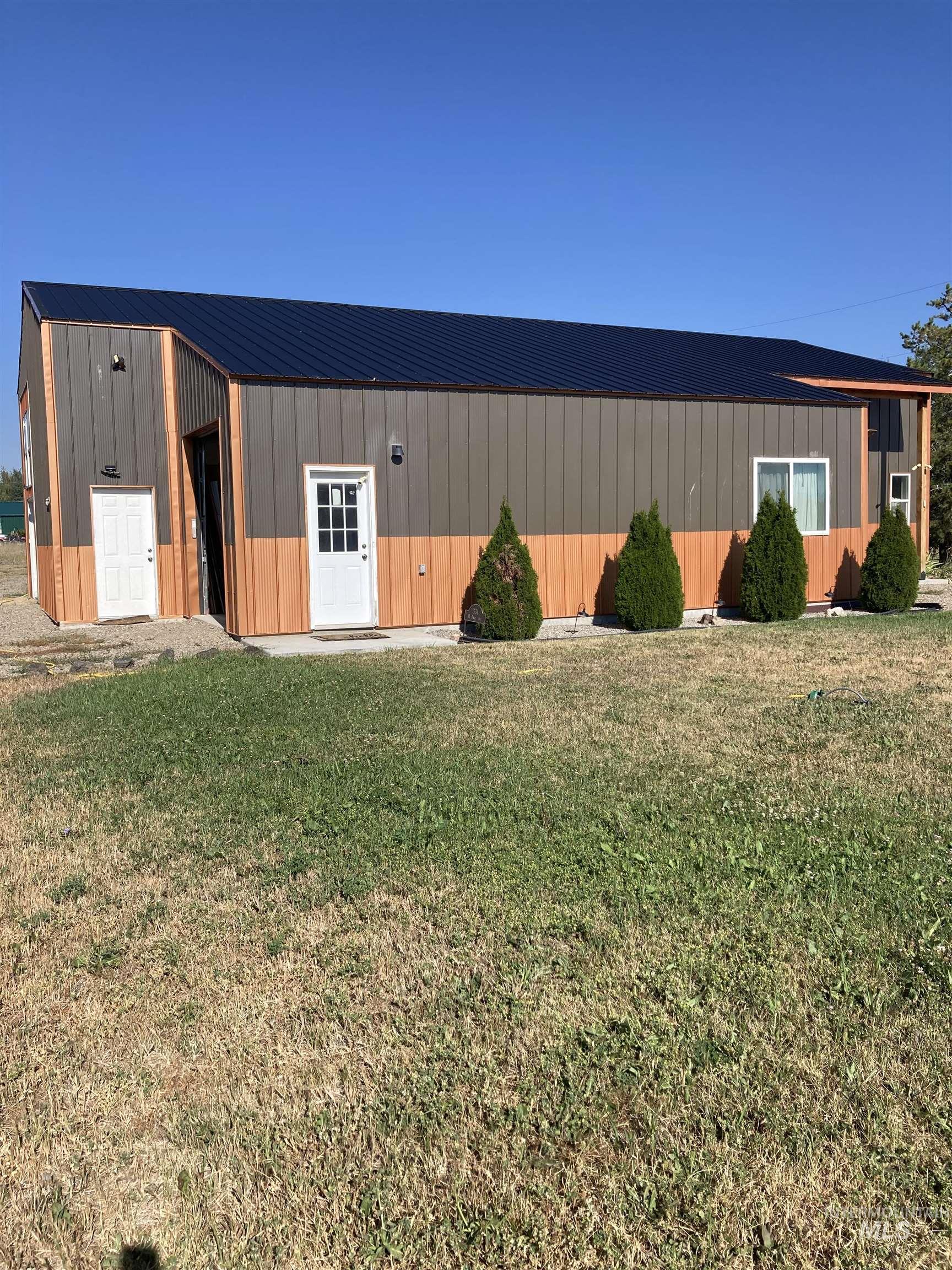 331 Sage Avenue W., Fairfield, Idaho 83327, 2 Bedrooms, 1 Bathroom, Residential For Sale, Price $425,000, 98995240