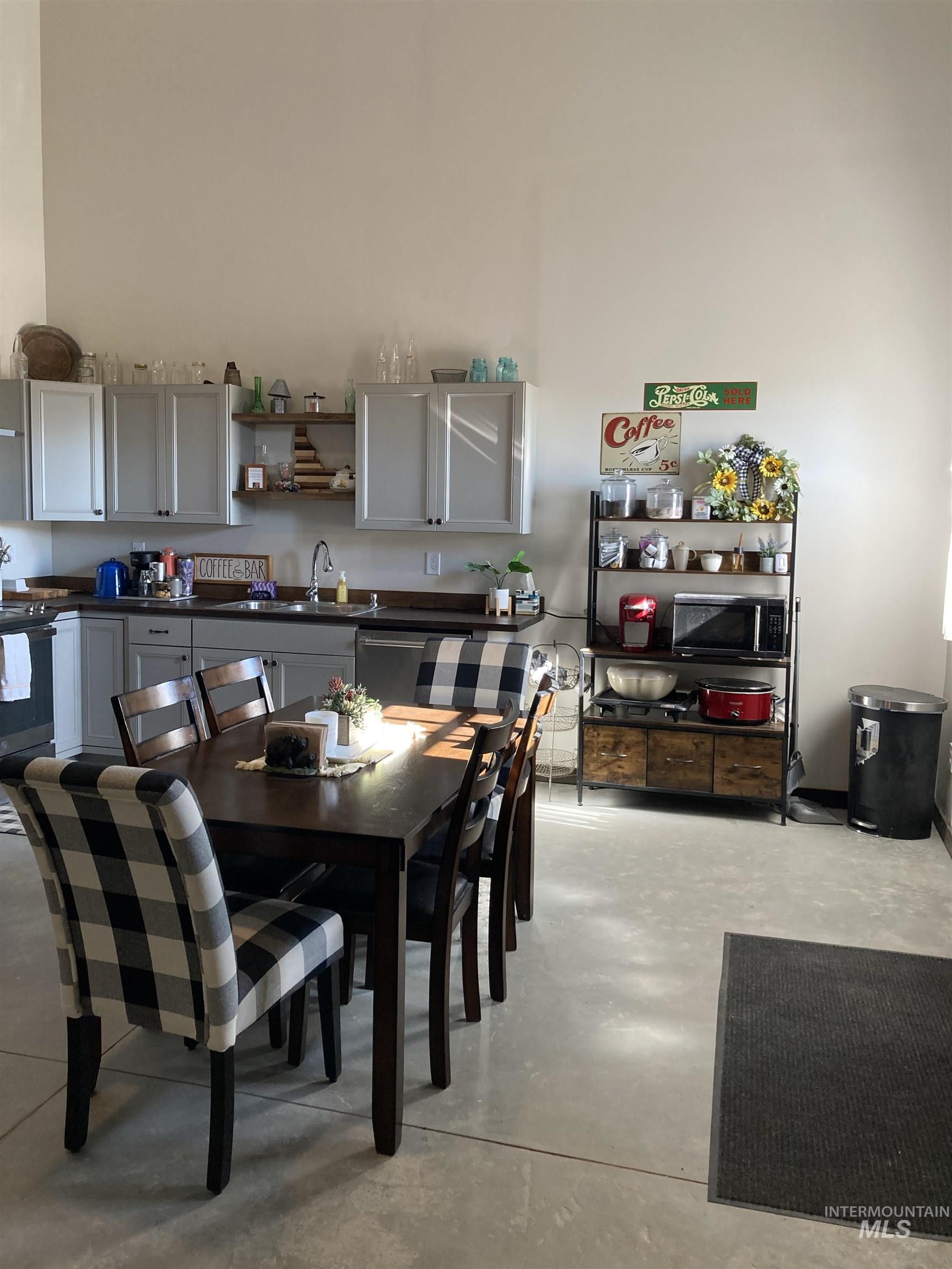 331 Sage Avenue W., Fairfield, Idaho 83327, 2 Bedrooms, 1 Bathroom, Residential For Sale, Price $425,000, 98995240