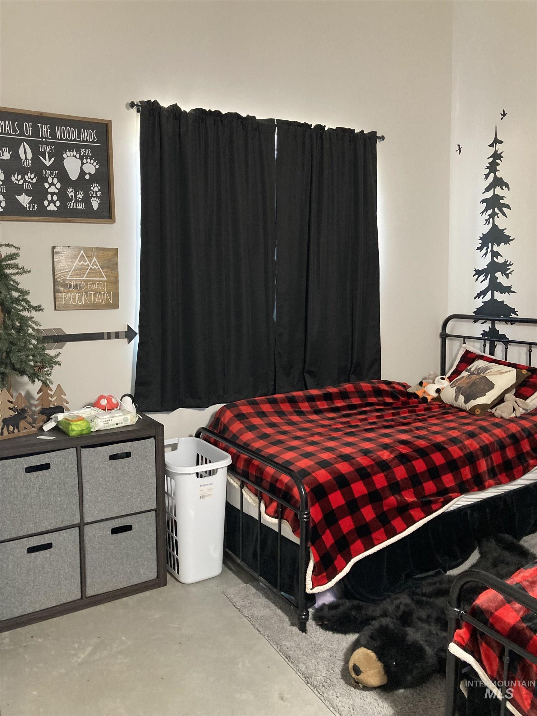 331 Sage Avenue W., Fairfield, Idaho 83327, 2 Bedrooms, 1 Bathroom, Residential For Sale, Price $425,000, 98995240