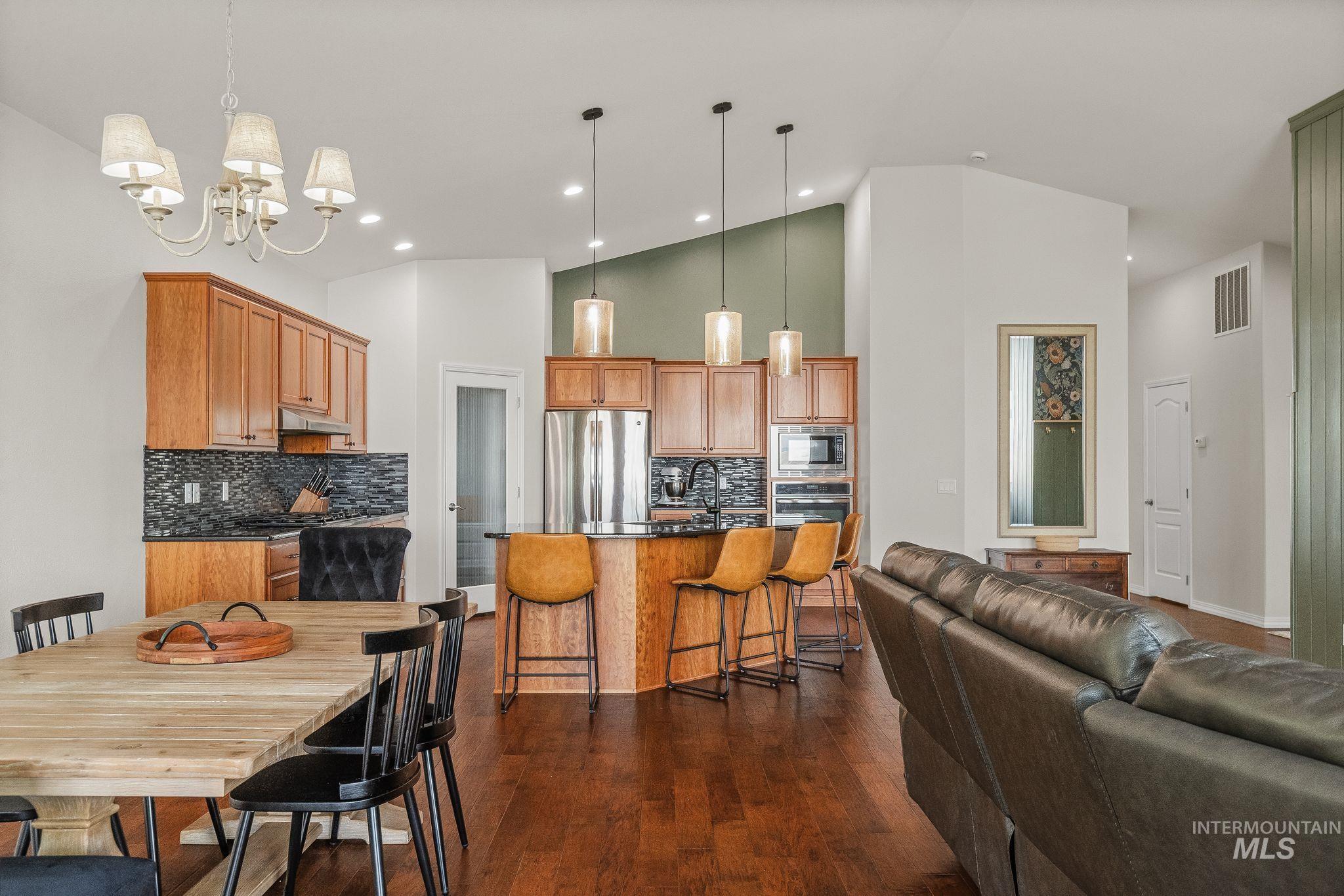 602 Quarry Rd., Asotin, Washington 99402, 3 Bedrooms, 2.5 Bathrooms, Residential For Sale, Price $665,000, 98995242