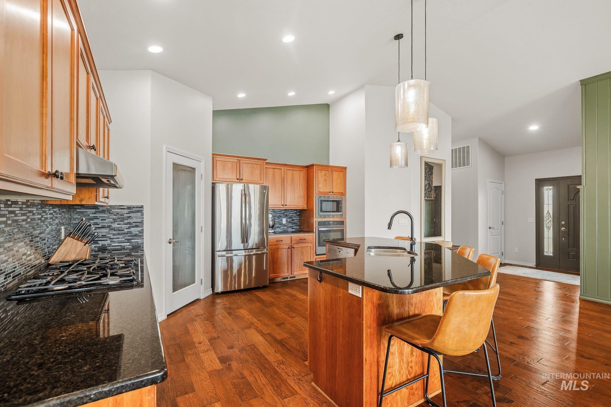 602 Quarry Rd., Asotin, Washington 99402, 3 Bedrooms, 2.5 Bathrooms, Residential For Sale, Price $665,000, 98995242