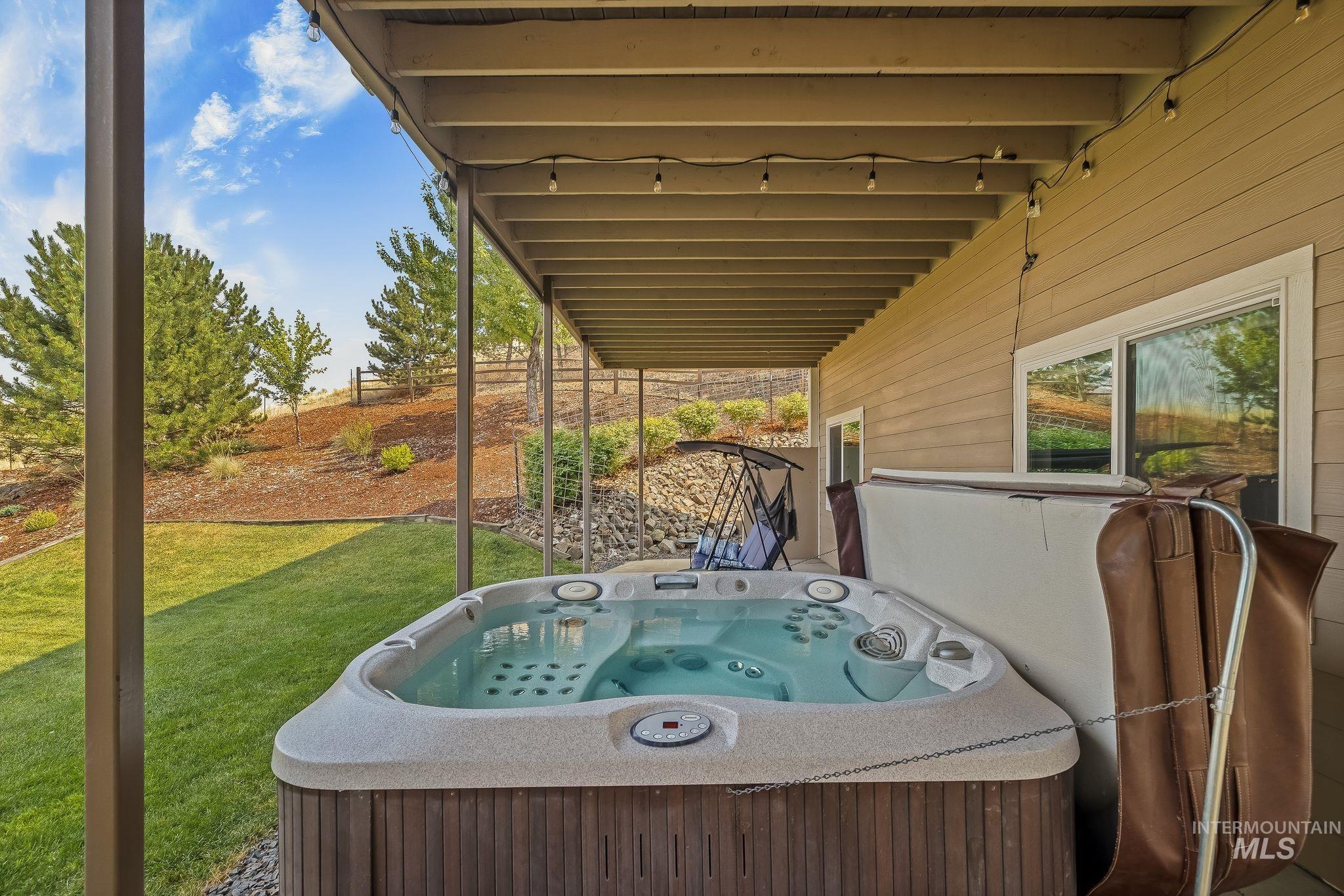 602 Quarry Rd., Asotin, Washington 99402, 3 Bedrooms, 2.5 Bathrooms, Residential For Sale, Price $665,000, 98995242