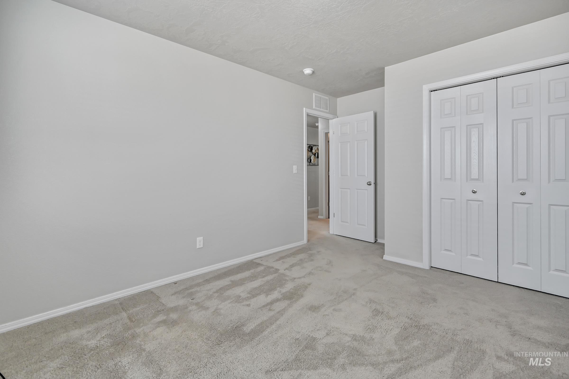 2526 N Honeysuckle Way, Kuna, Idaho 83634, 3 Bedrooms, 2 Bathrooms, Residential For Sale, Price $428,000, 98995247