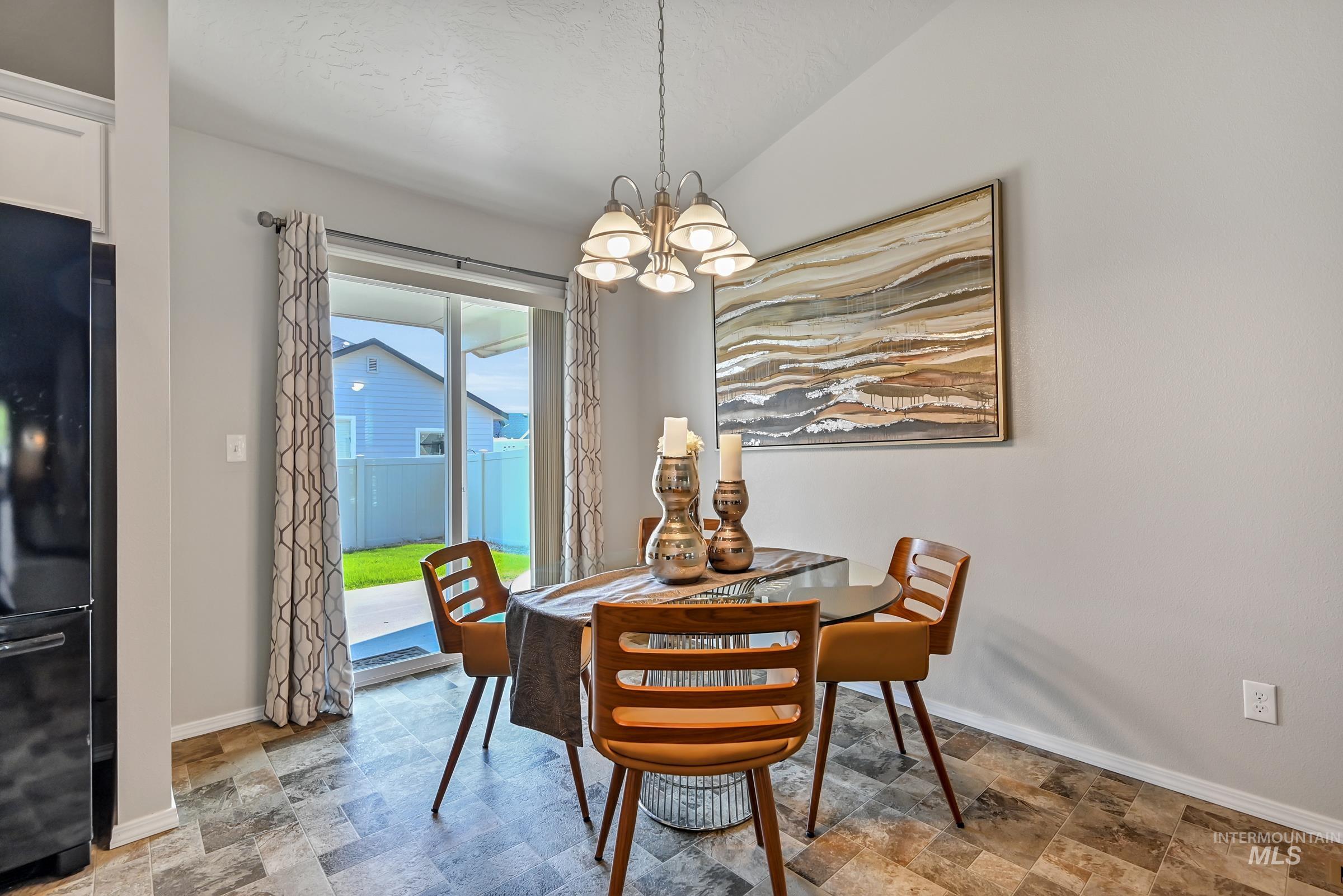 2526 N Honeysuckle Way, Kuna, Idaho 83634, 3 Bedrooms, 2 Bathrooms, Residential For Sale, Price $428,000, 98995247
