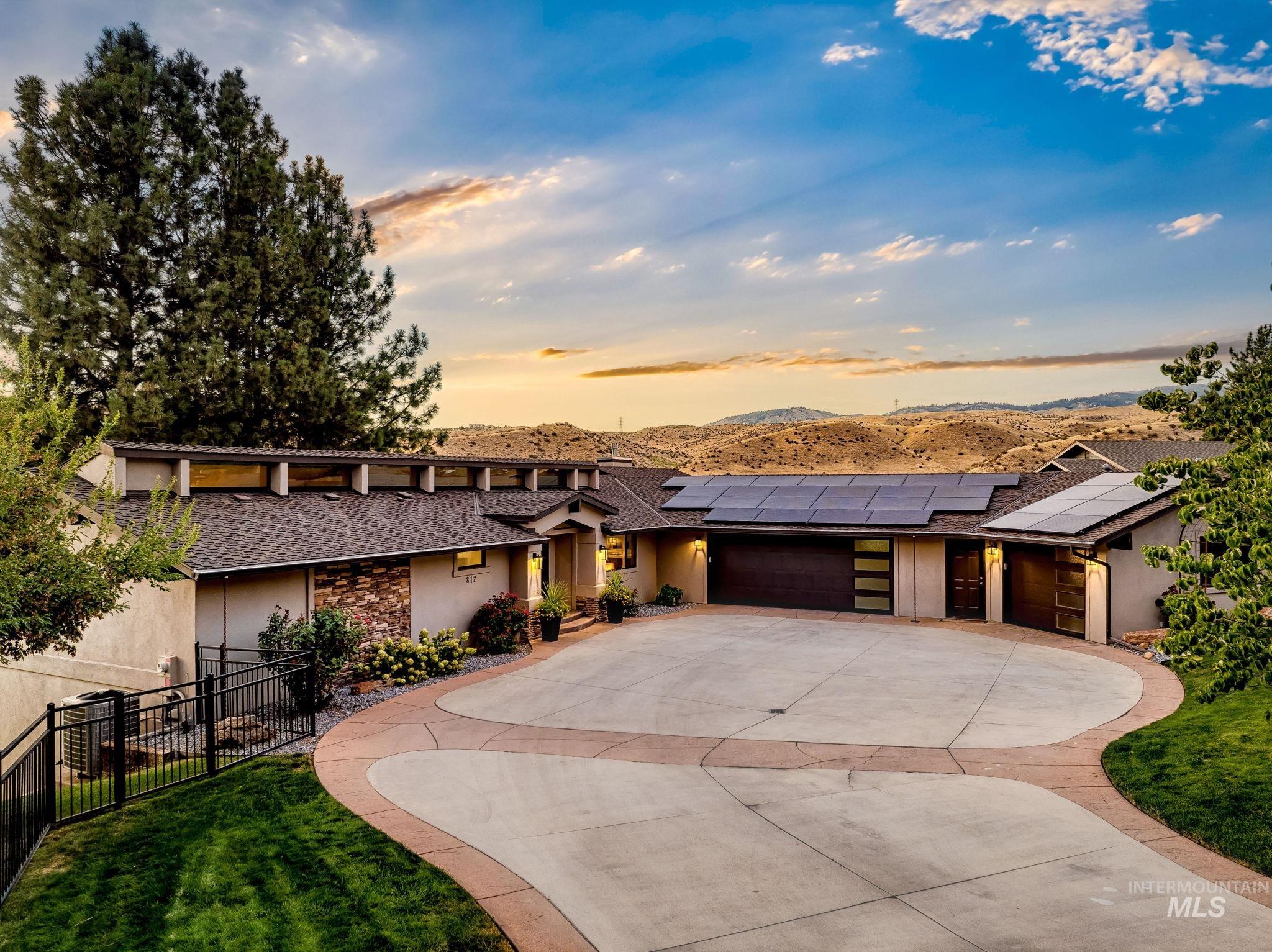 812 E Hearthstone Dr, Boise, Idaho 83702, 5 Bedrooms, 3.5 Bathrooms, Residential For Sale, Price $2,598,000,MLS 98995250