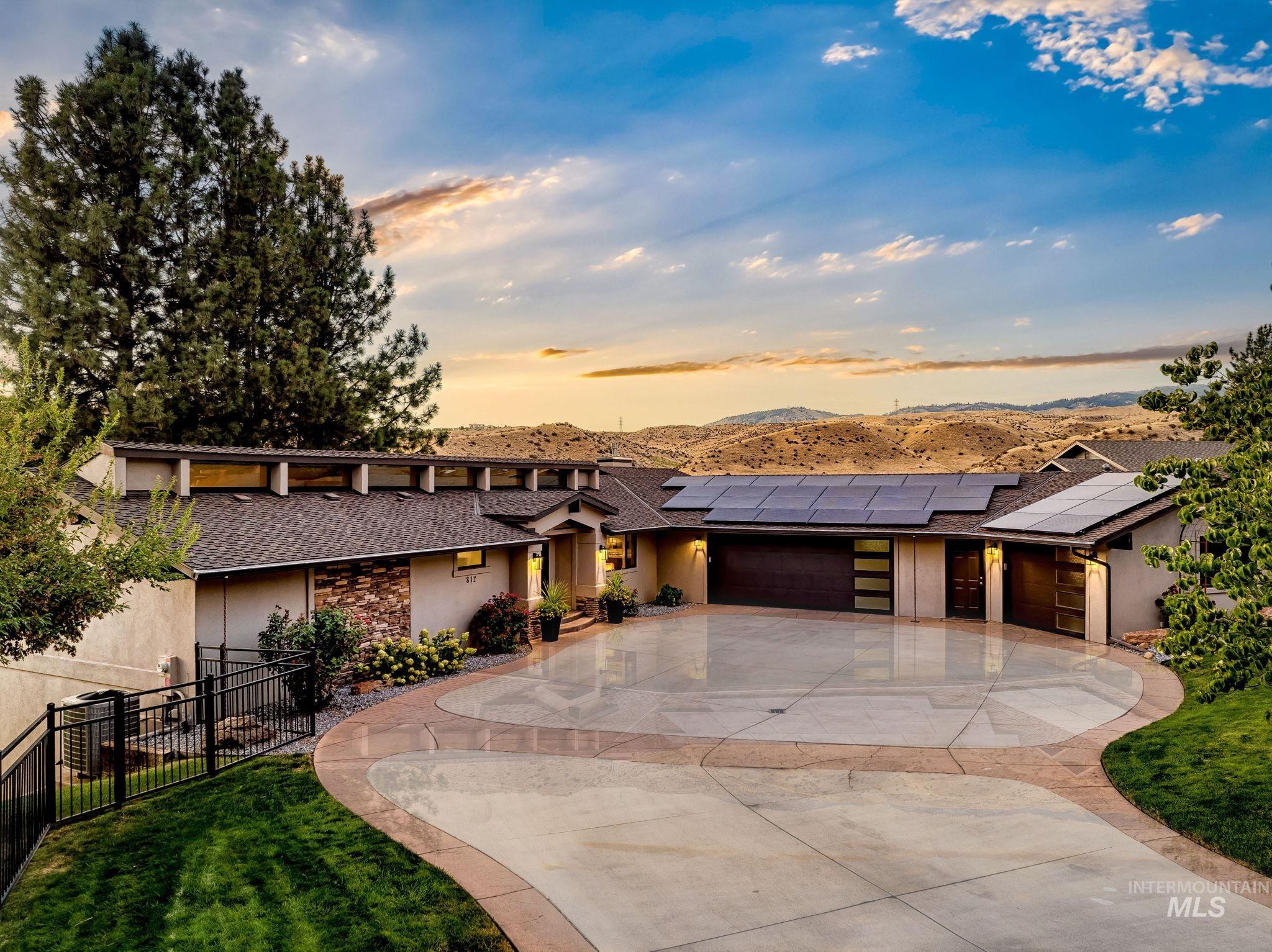 812 E Hearthstone Dr, Boise, Idaho 83702, 5 Bedrooms, 3.5 Bathrooms, Residential For Sale, Price $2,598,000,MLS 98995250